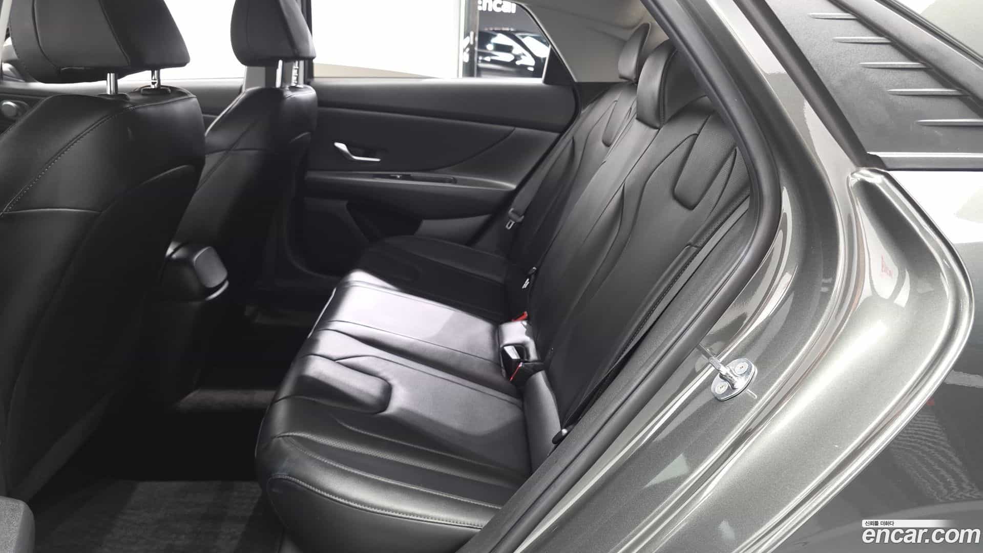 AVANTE Hyundai 2022.5-INNER-036