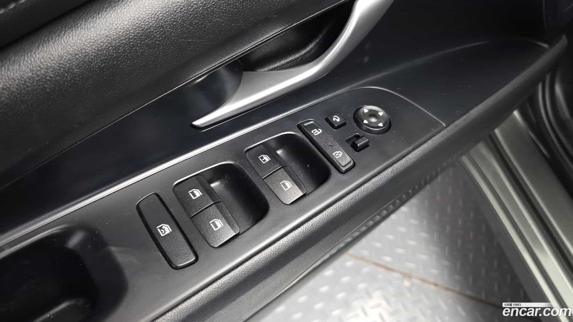 AVANTE Hyundai 2022.5-OPTION-040
