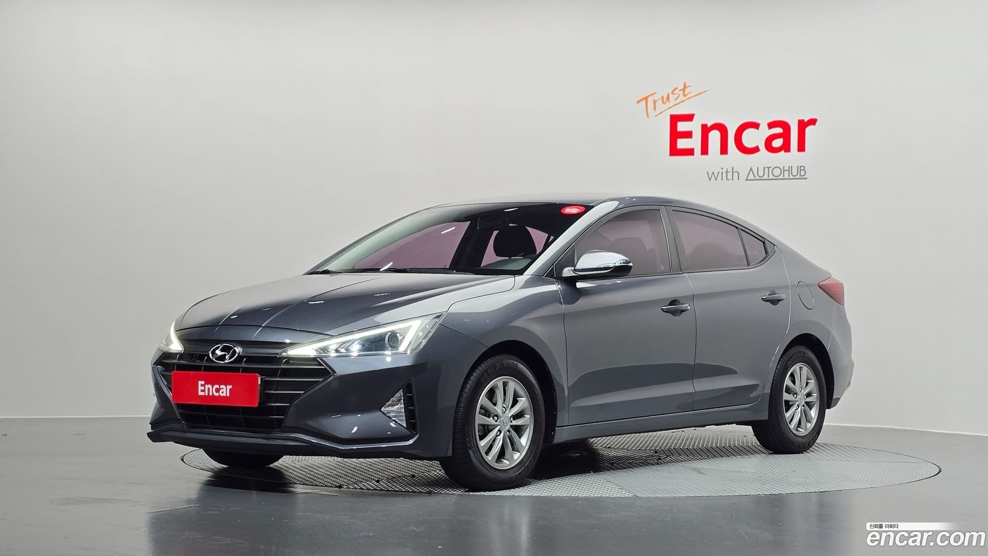 Main__Slider__Photo:AVANTE Hyundai 2018.10-0