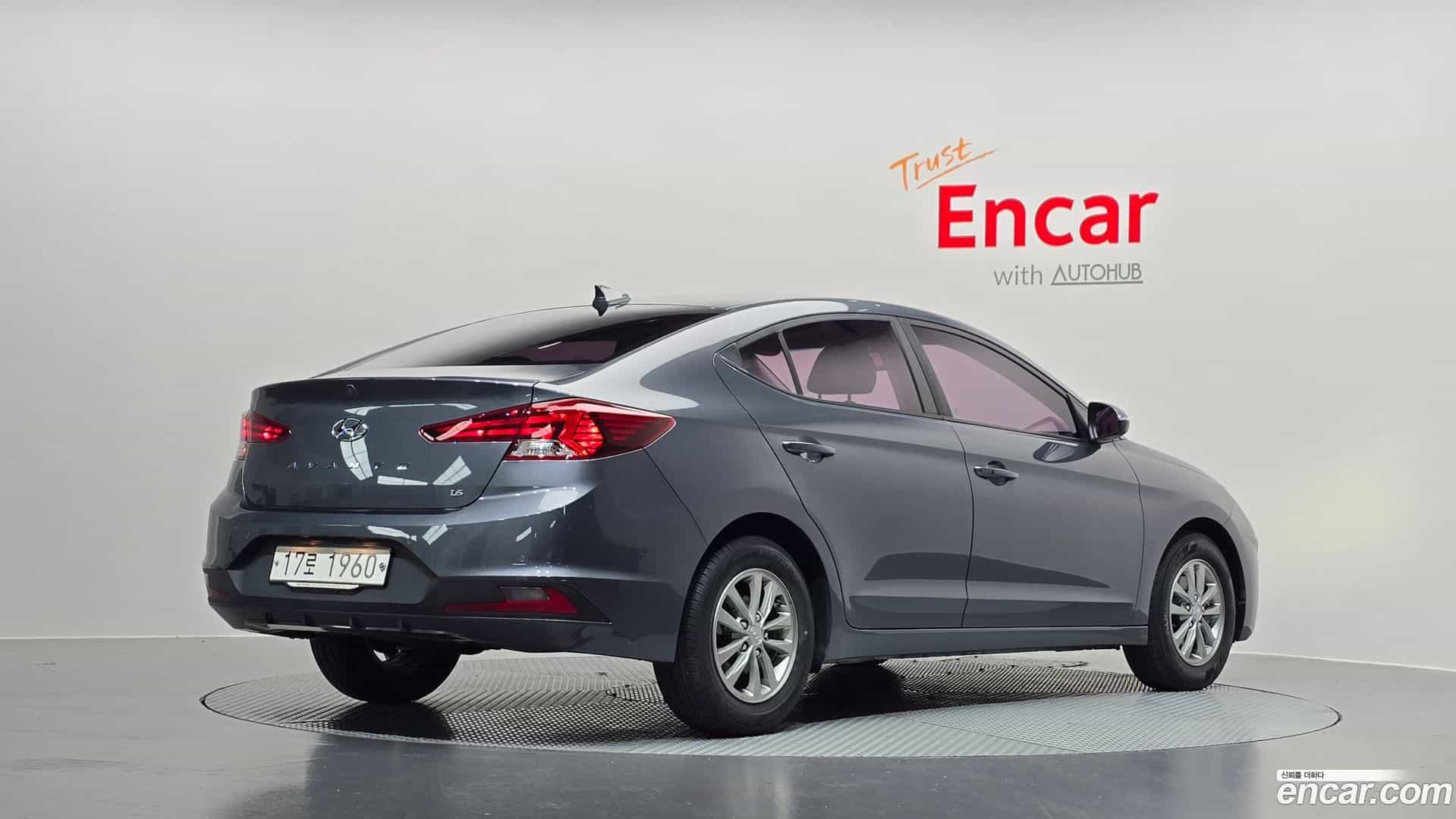 AVANTE Hyundai 2018.10-OUTER-002