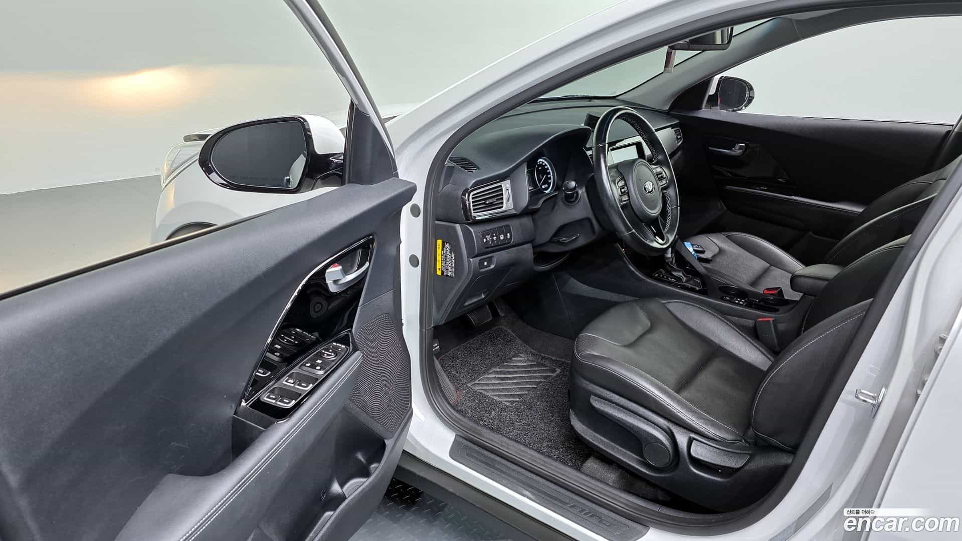 Niro Kia 2018.9-INNER-010