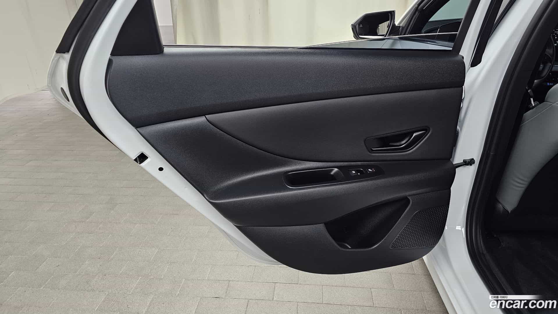 AVANTE Hyundai 2025.11-INNER-035