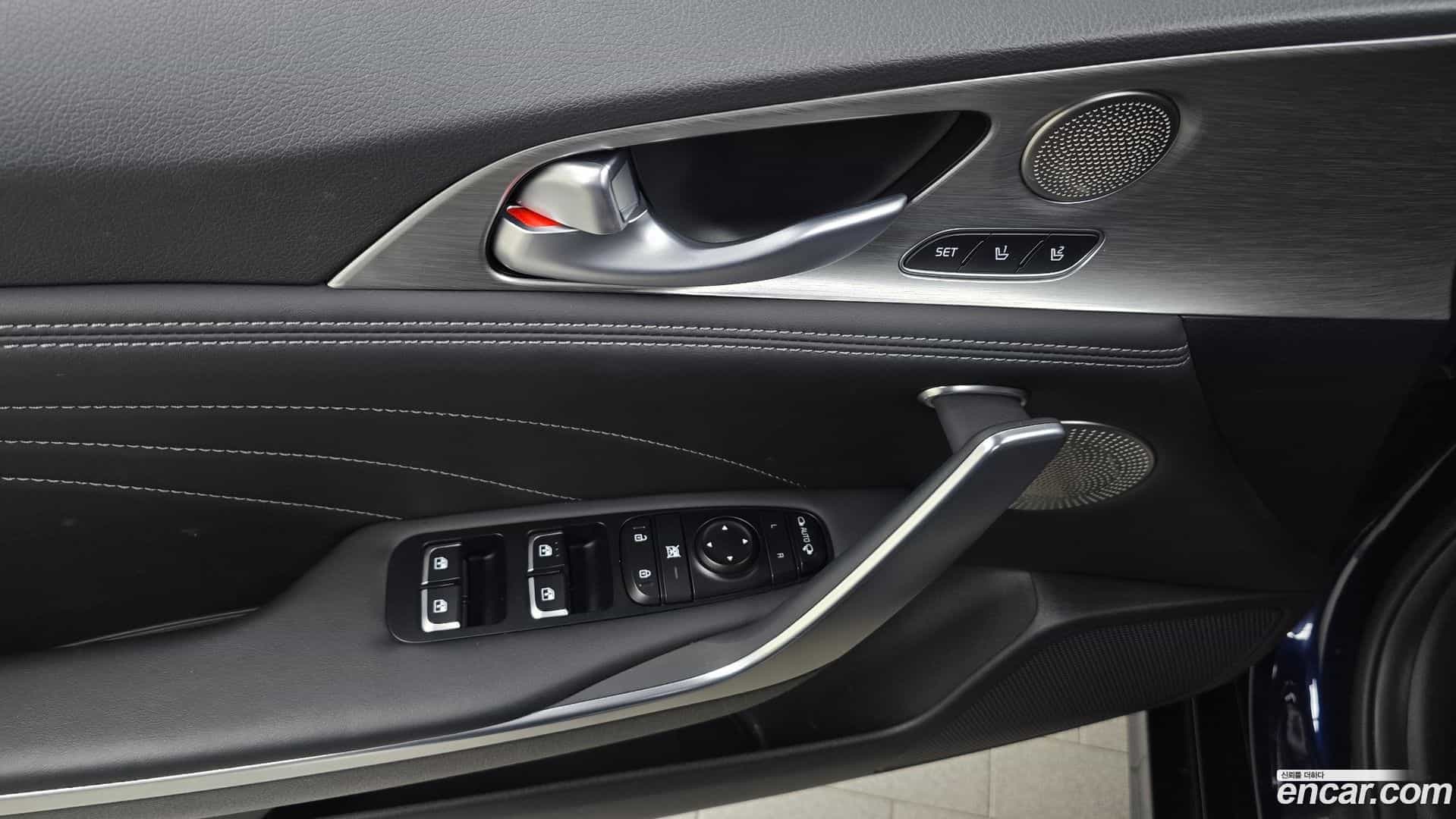 Stinger Kia 2020.8-OPTION-023