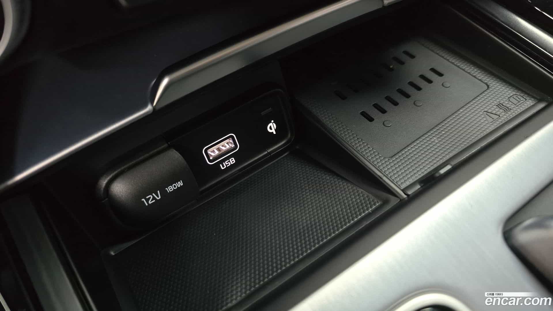 Stinger Kia 2020.8-OPTION-042