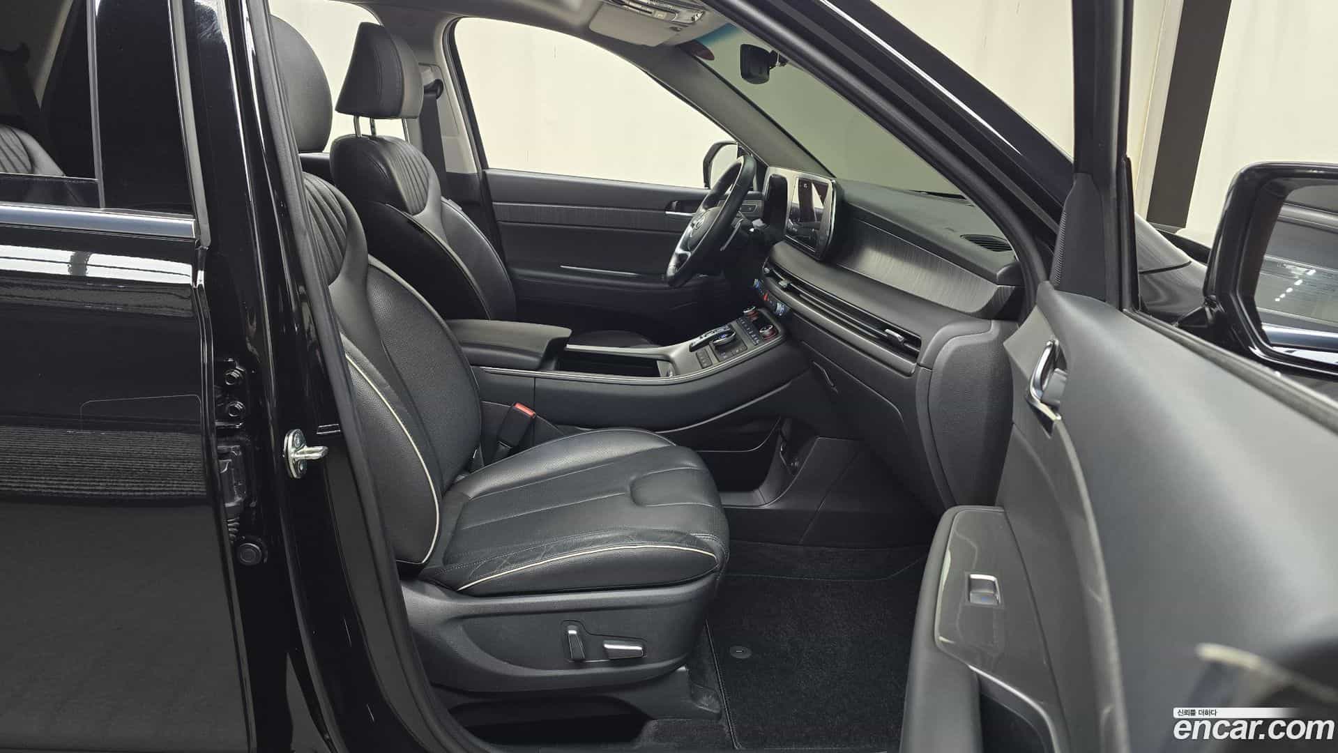 Palisade Hyundai 2023.6-INNER-036