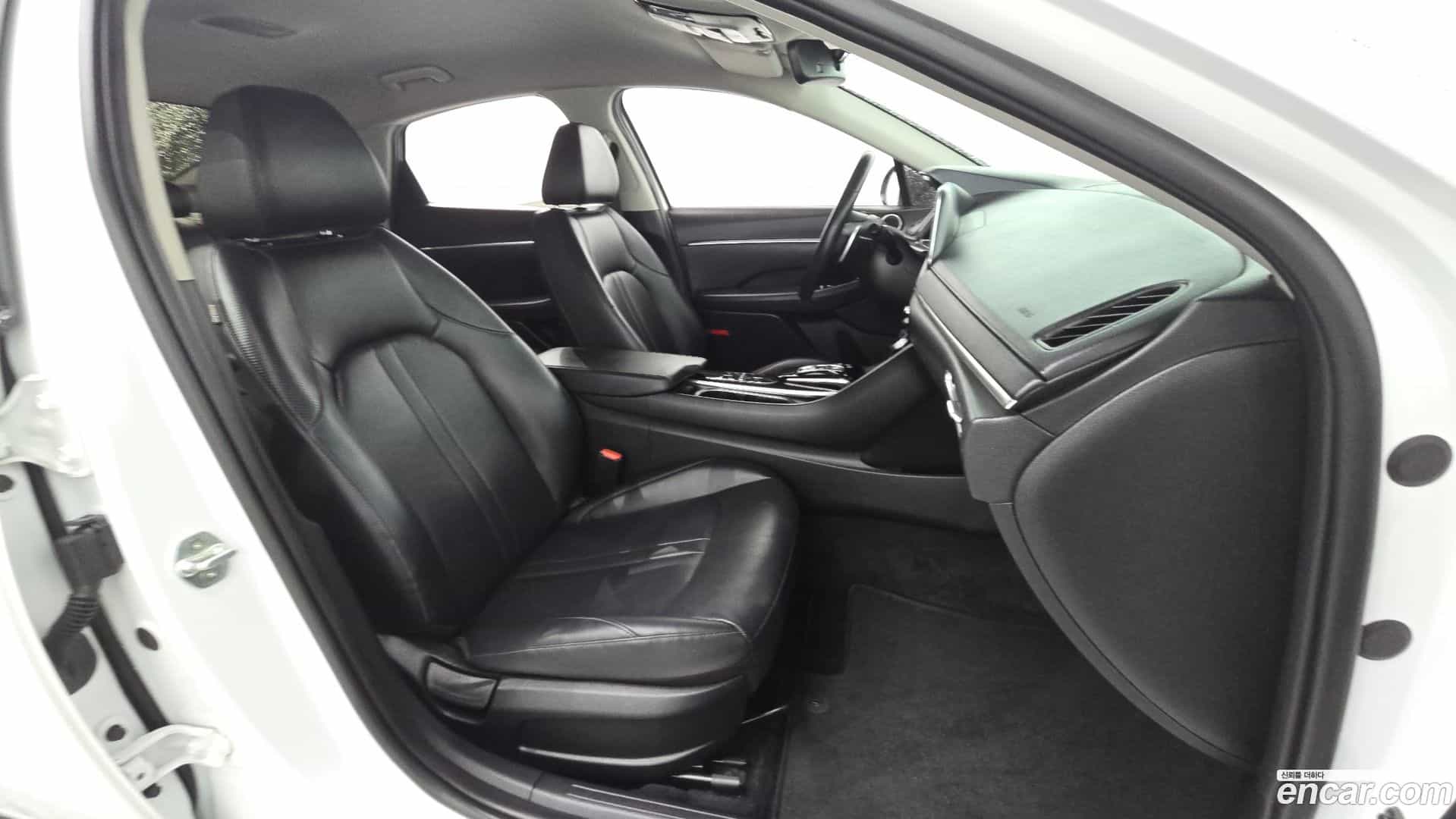 Sonata Hyundai 2021.2-OPTION-015