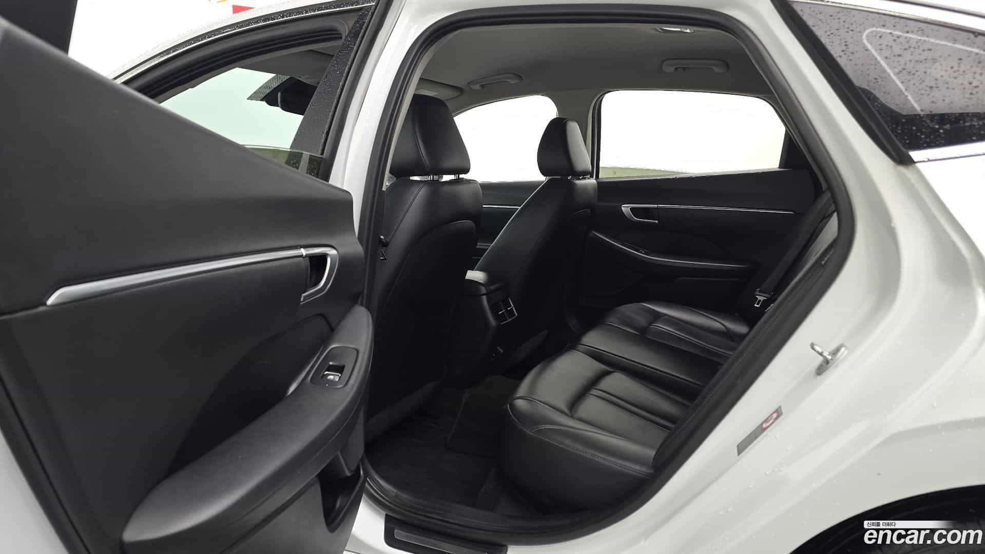 Sonata Hyundai 2021.2-INNER-036
