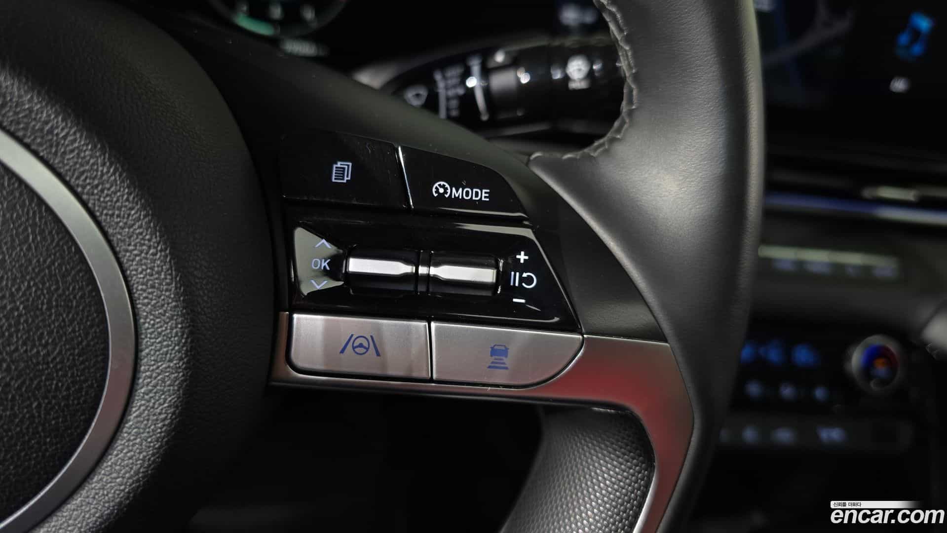 AVANTE Hyundai 2021.4-OPTION-019