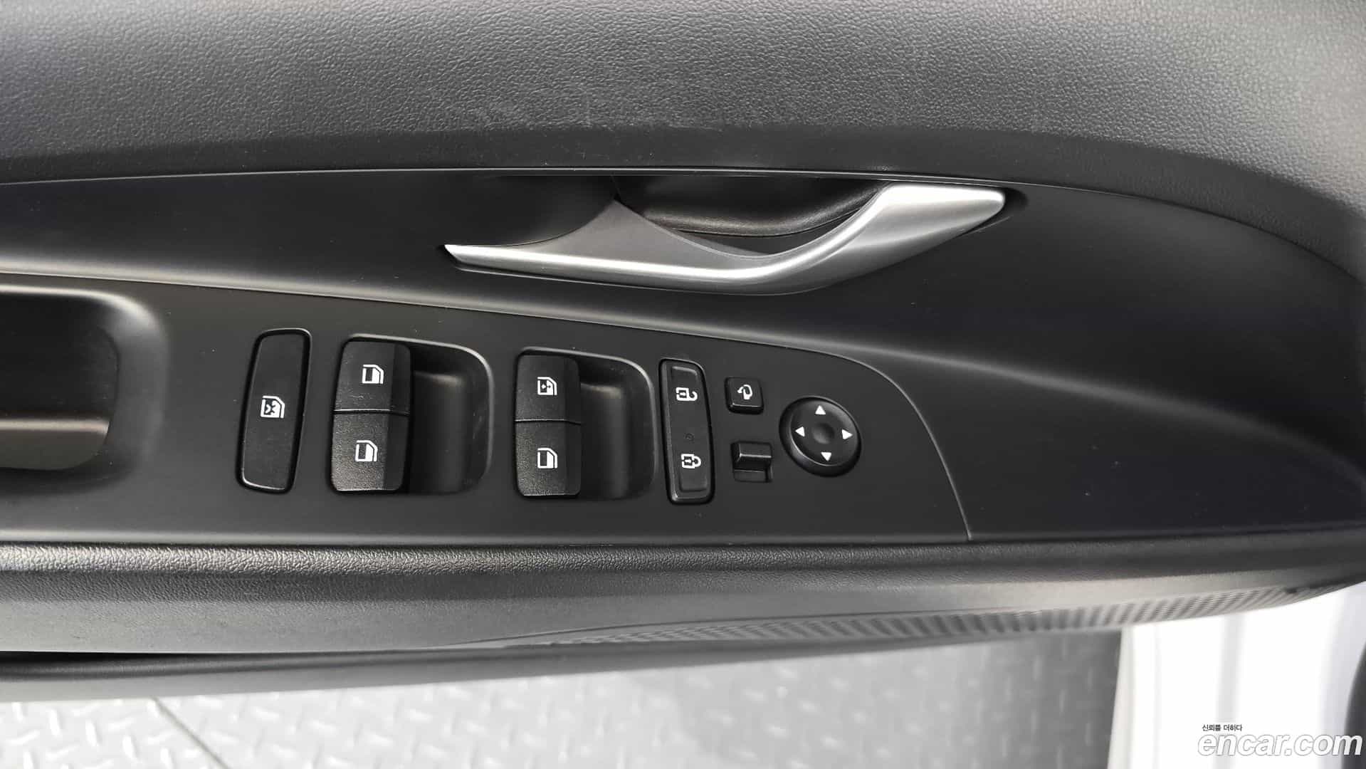 AVANTE Hyundai 2021.4-OPTION-024
