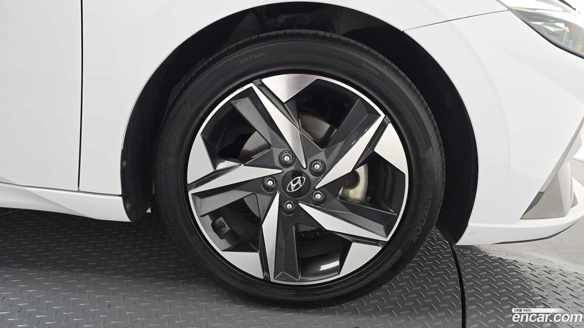 AVANTE Hyundai 2021.4-OUTER-031