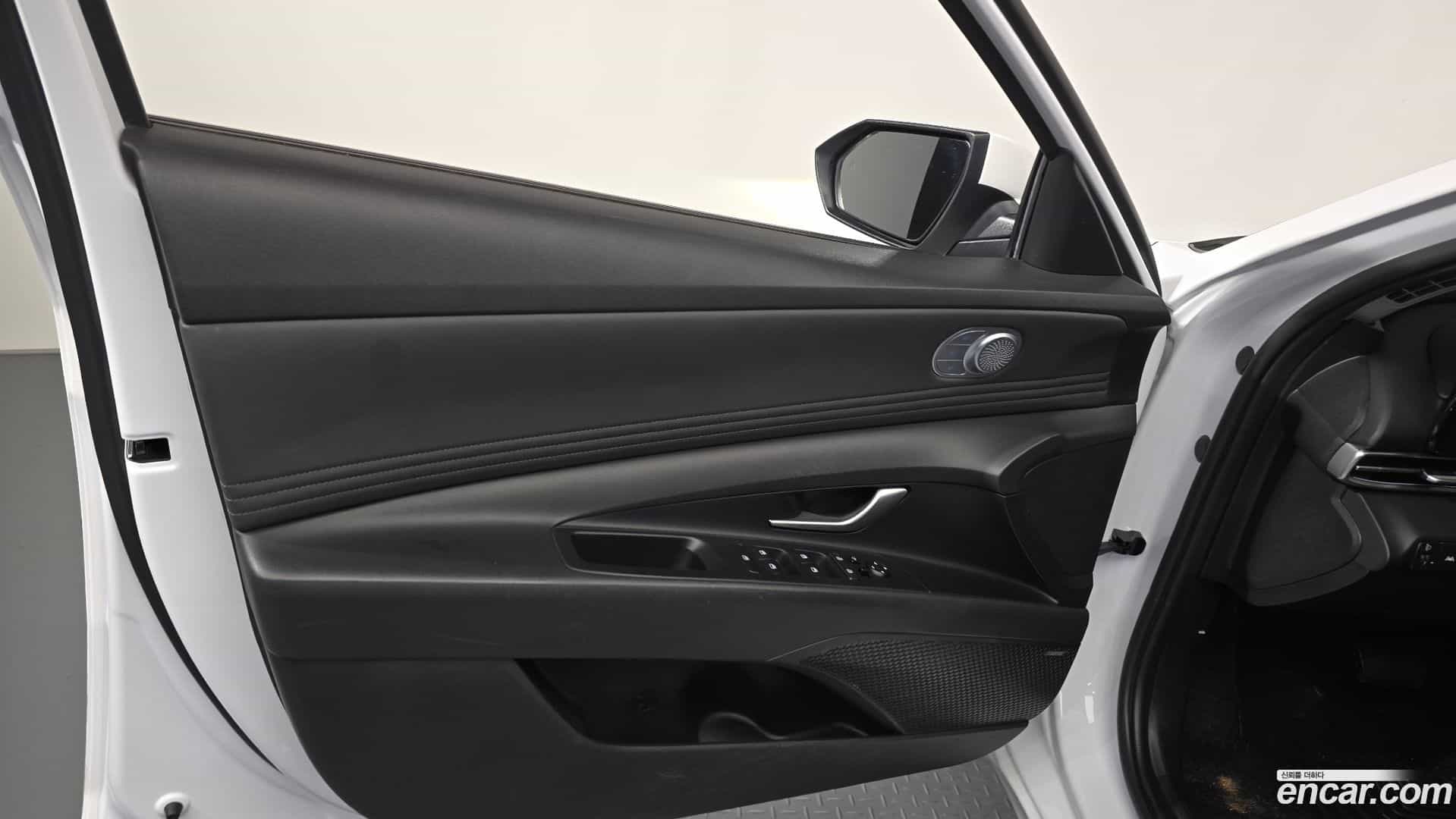 AVANTE Hyundai 2021.4-INNER-034