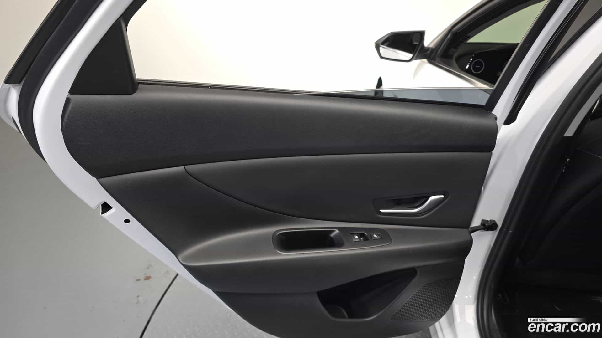 AVANTE Hyundai 2021.4-INNER-035