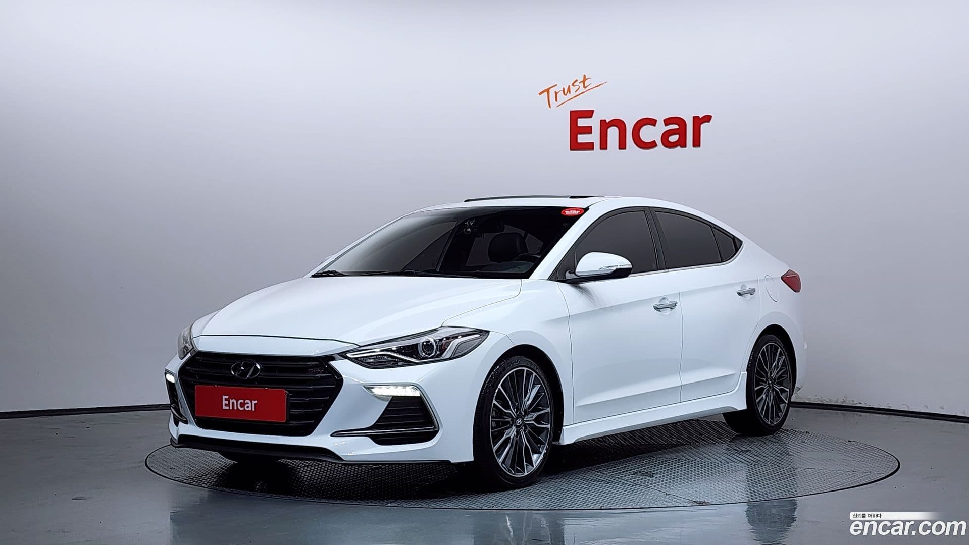 Main__Slider__Photo:AVANTE Hyundai 2016.5-0