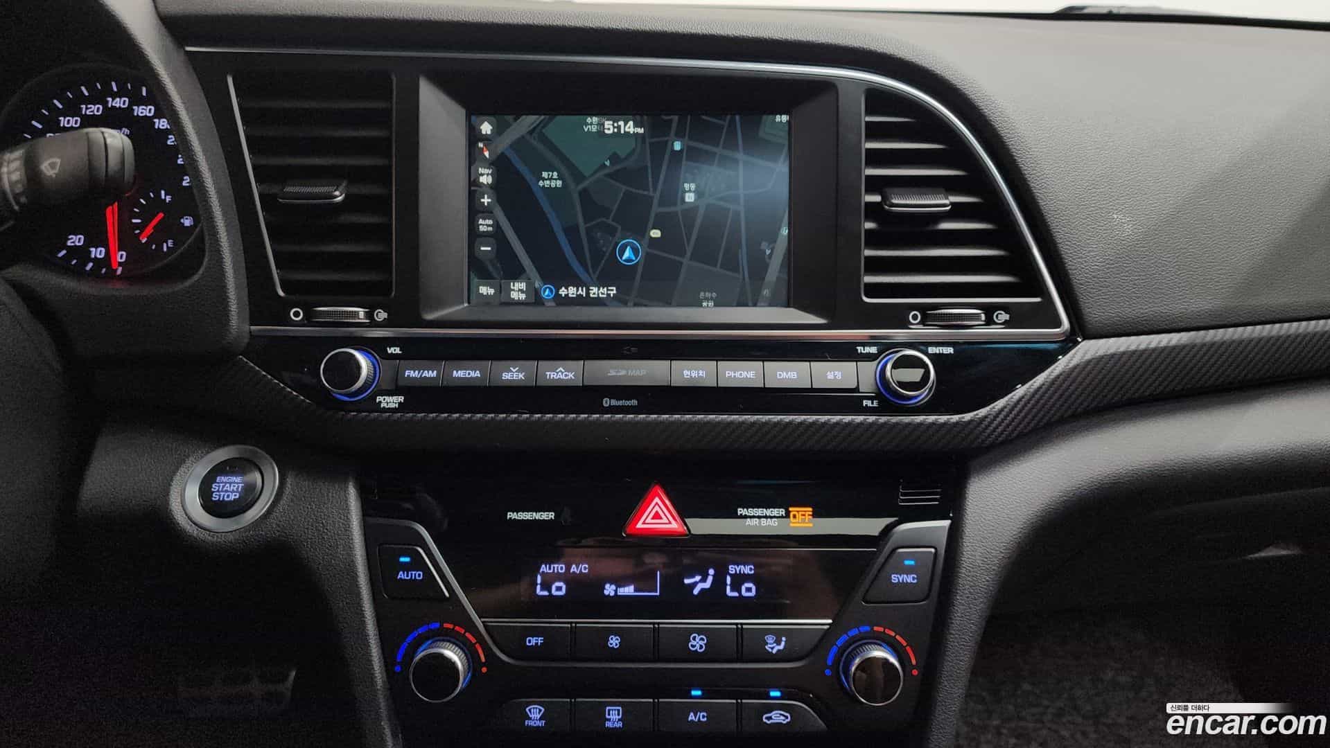 AVANTE Hyundai 2016.5-OPTION-016