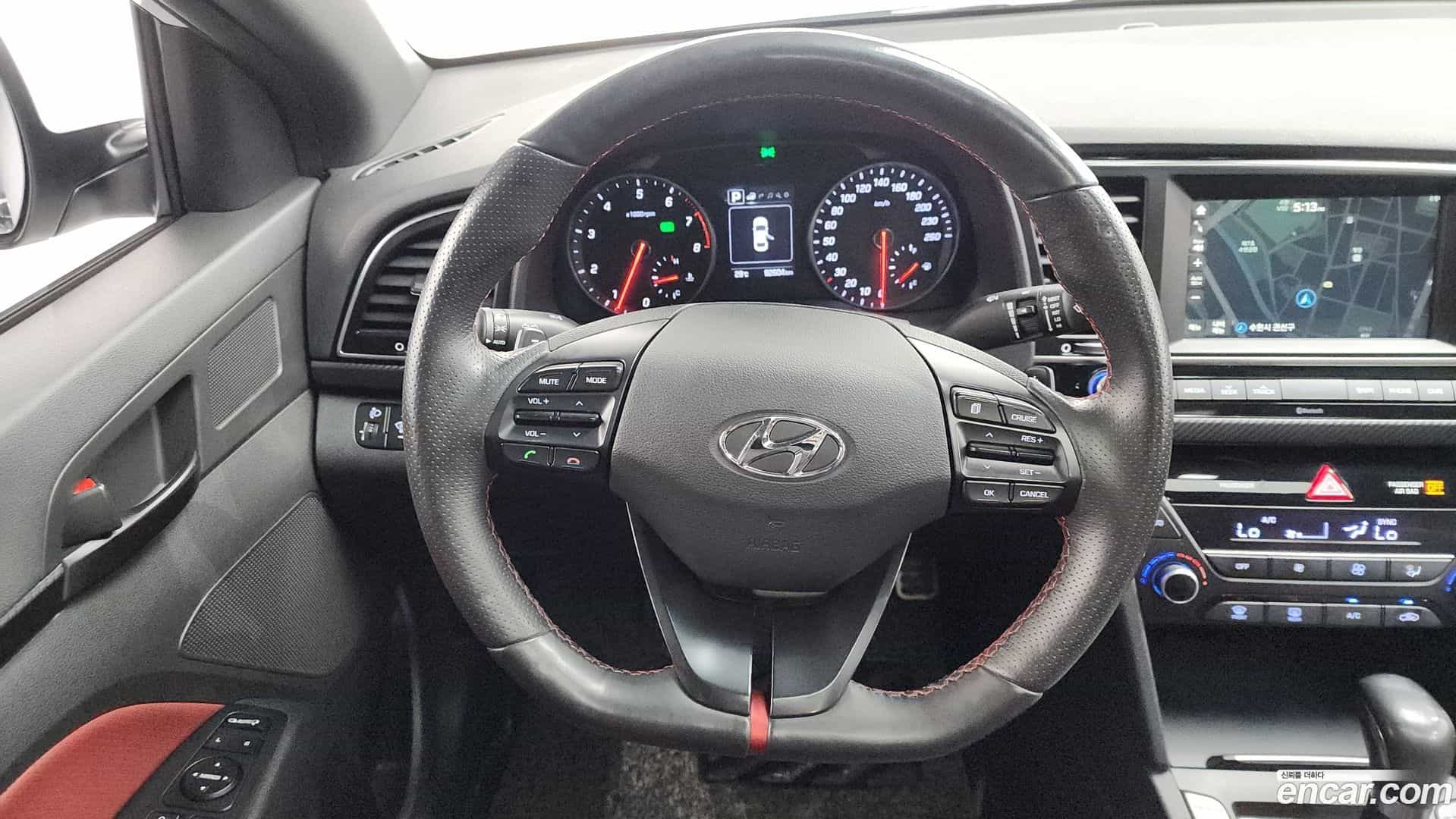 AVANTE Hyundai 2016.5-OPTION-017