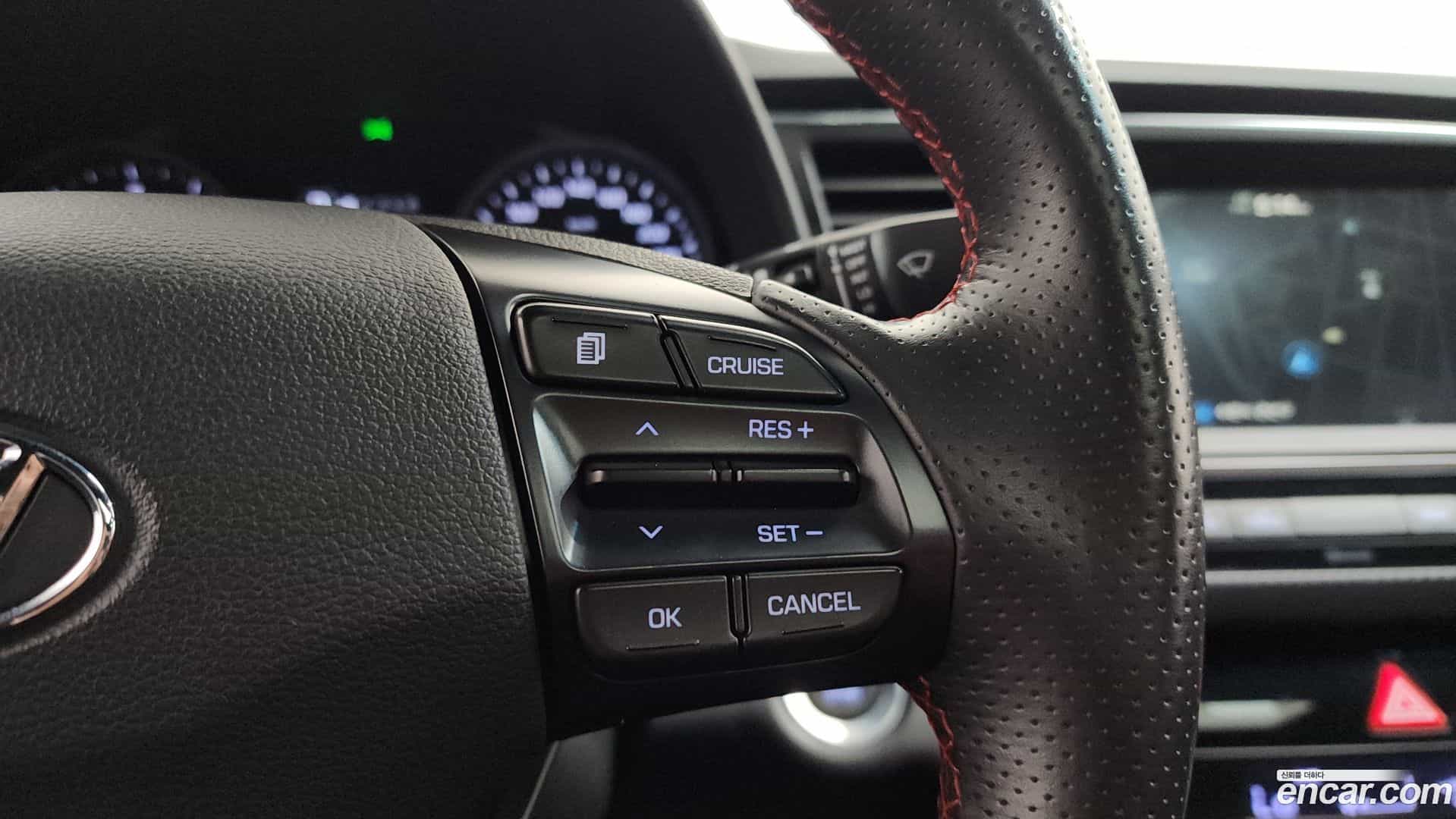 AVANTE Hyundai 2016.5-OPTION-020