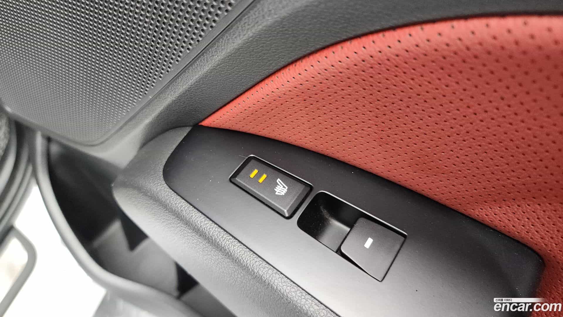 AVANTE Hyundai 2016.5-OPTION-043