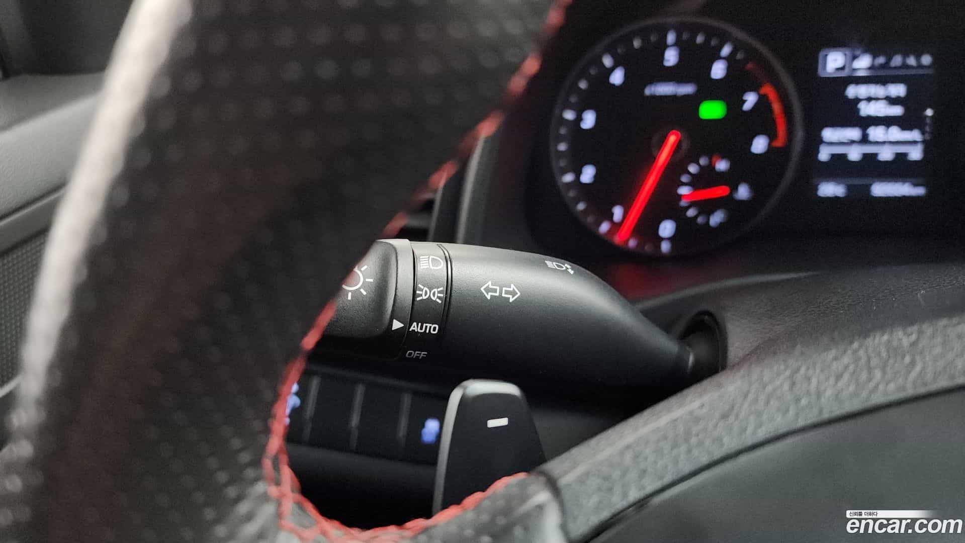 AVANTE Hyundai 2016.5-OPTION-045