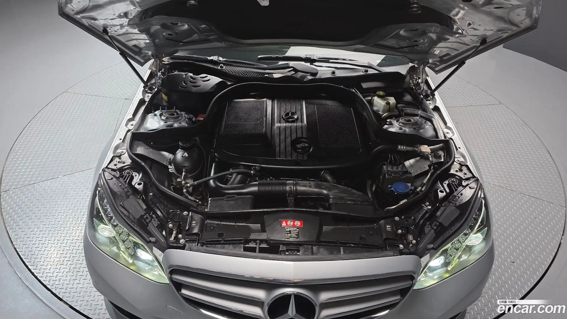 E-Class Mercedes-Benz 2014.3-OUTER-006
