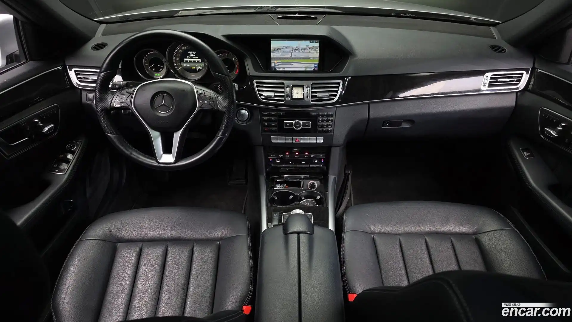 E-Class Mercedes-Benz 2014.3-INNER-007