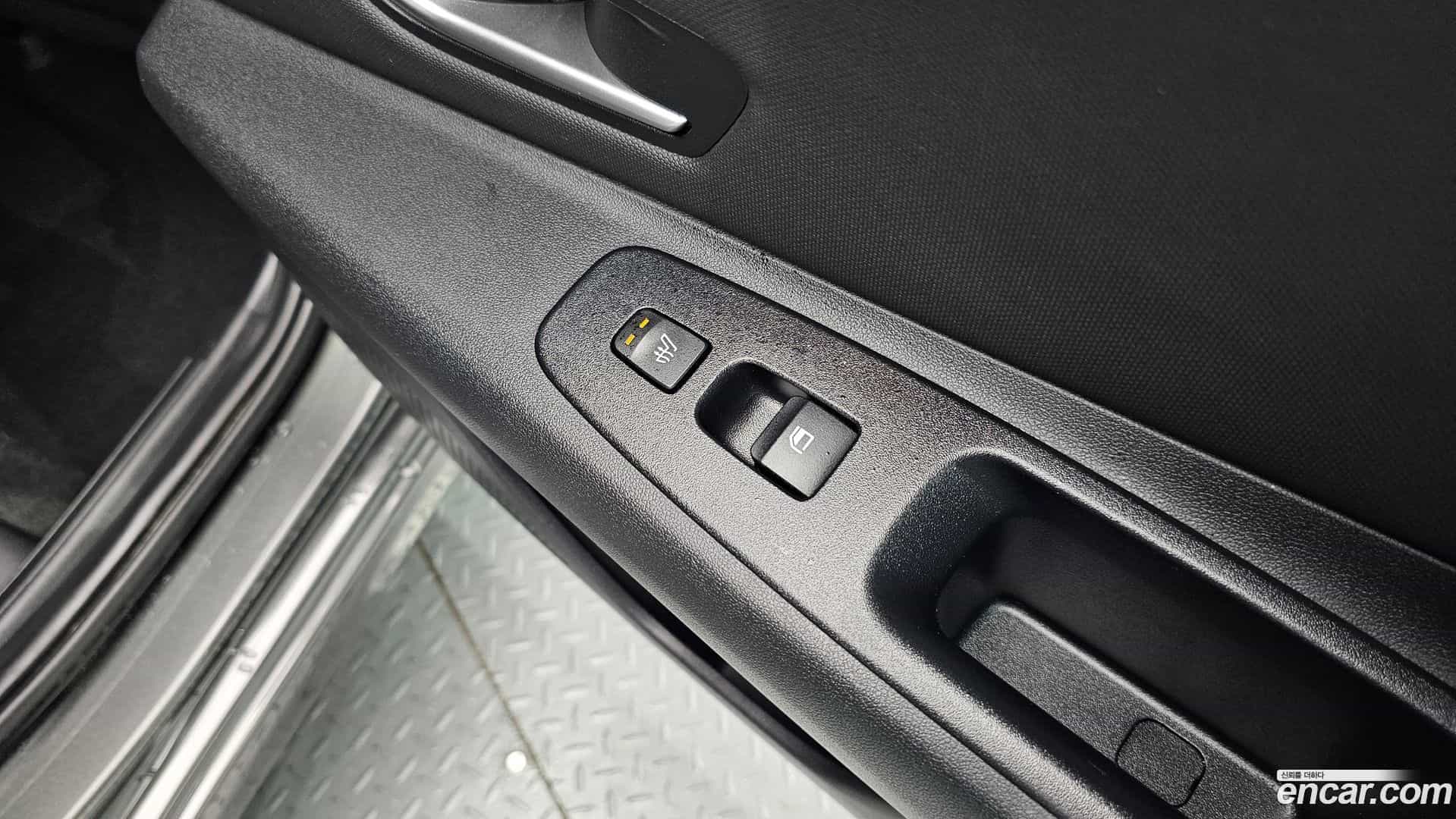 AVANTE Hyundai 2021.7-OPTION-042
