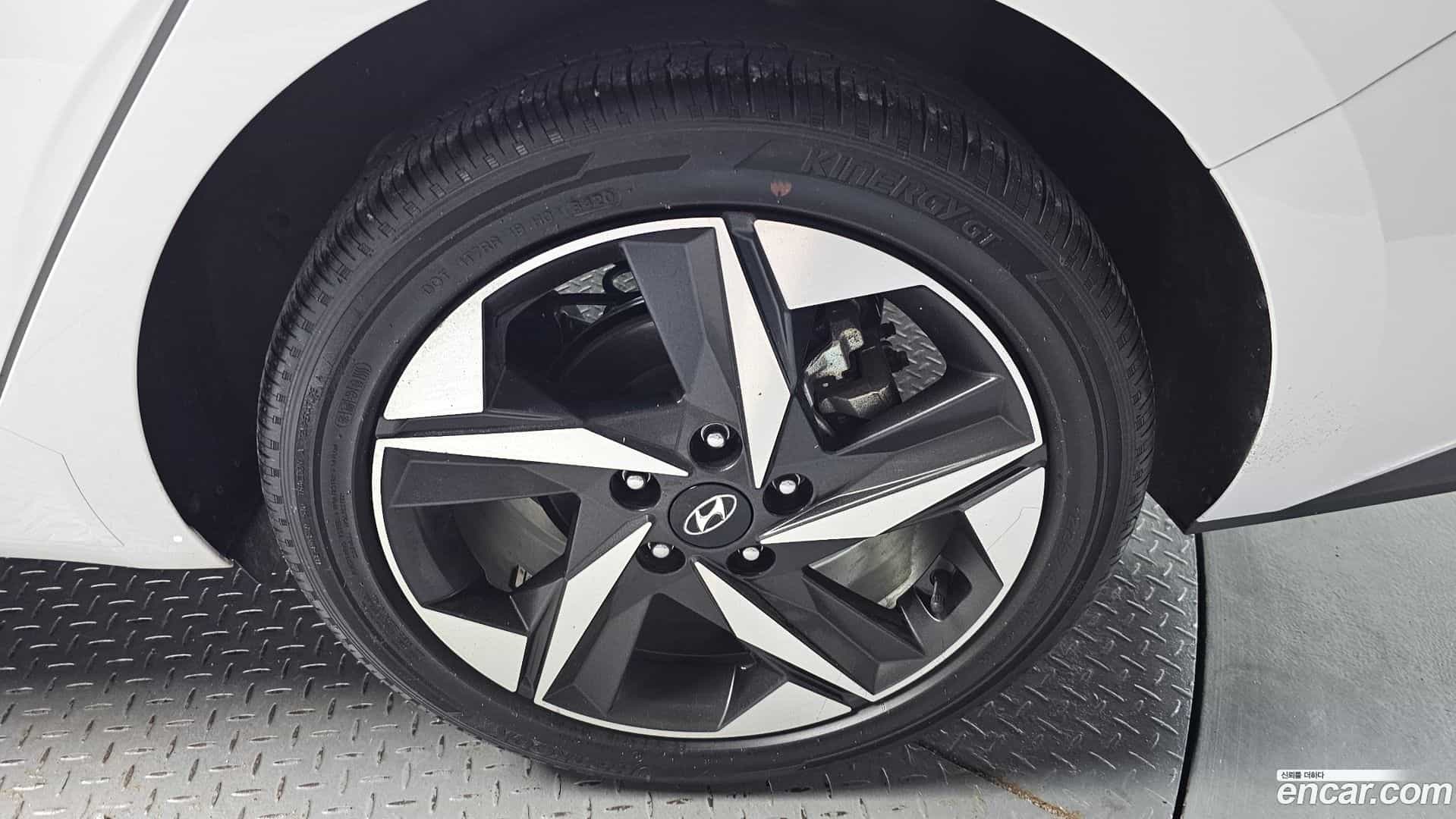 AVANTE Hyundai 2020.9-OUTER-031