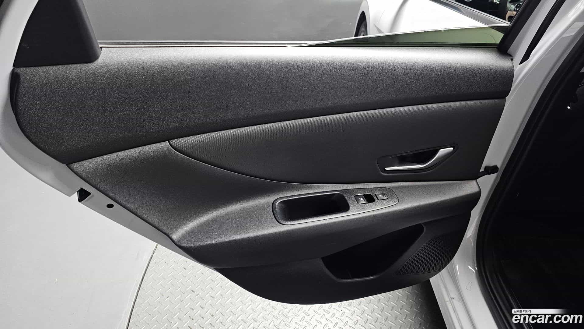 AVANTE Hyundai 2020.9-INNER-035