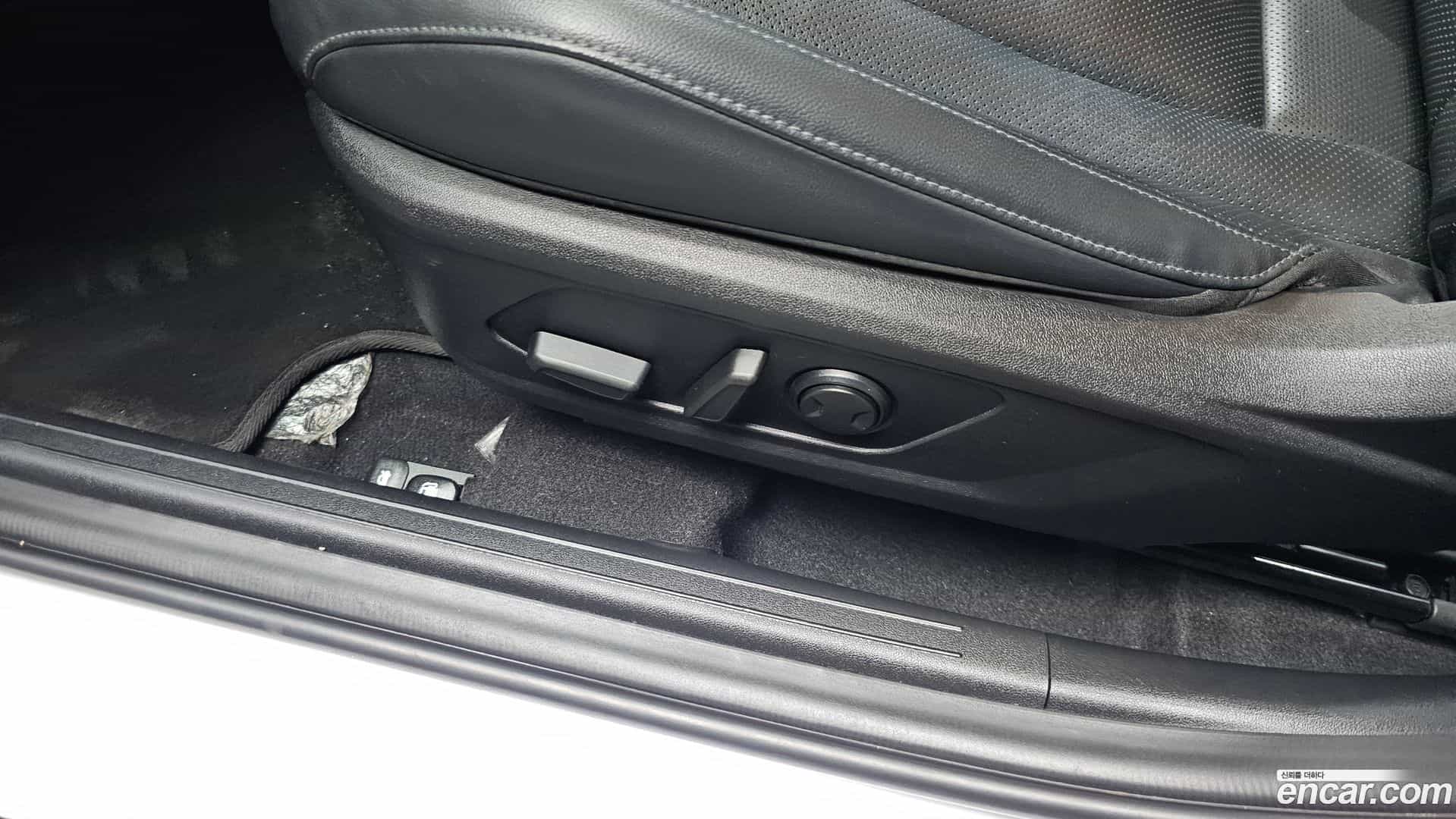 AVANTE Hyundai 2020.9-OPTION-044