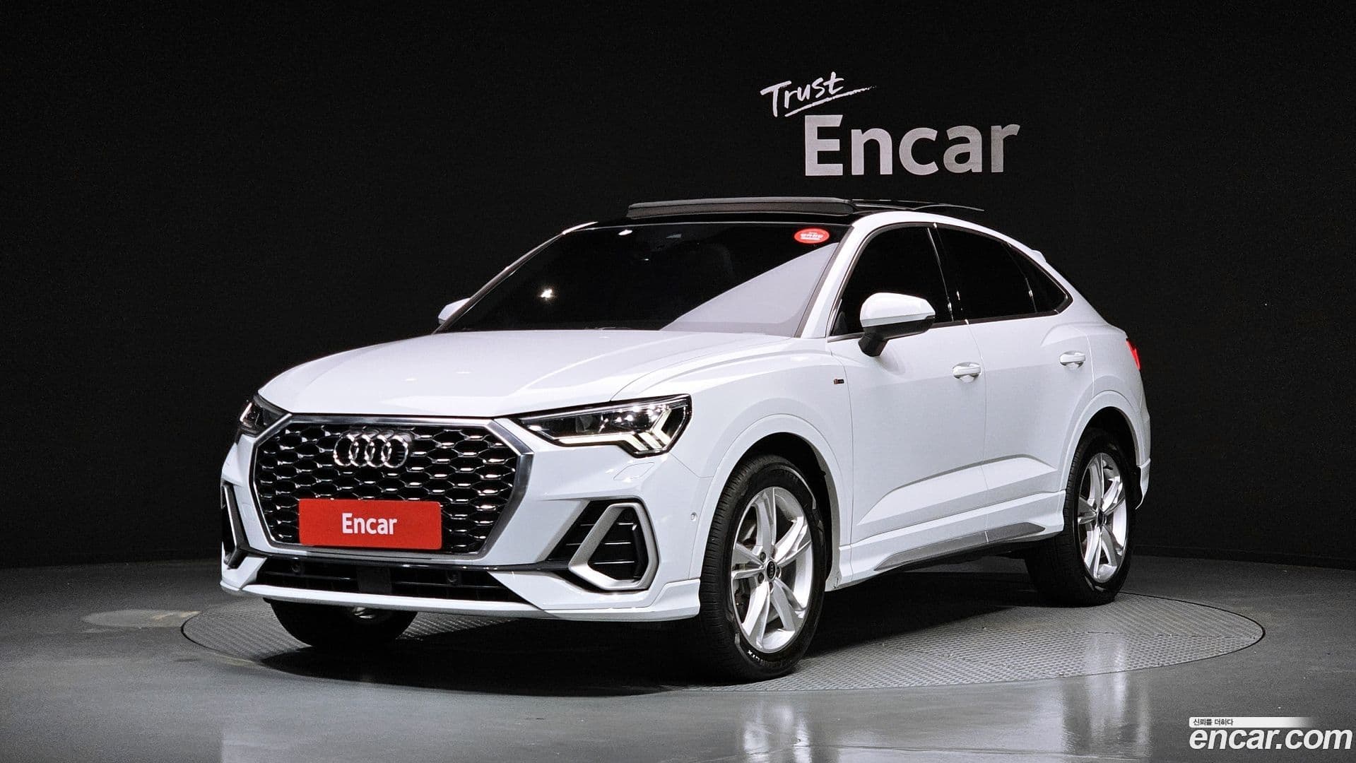 Main__Slider__Photo:Q3 Audi 2023.1-0