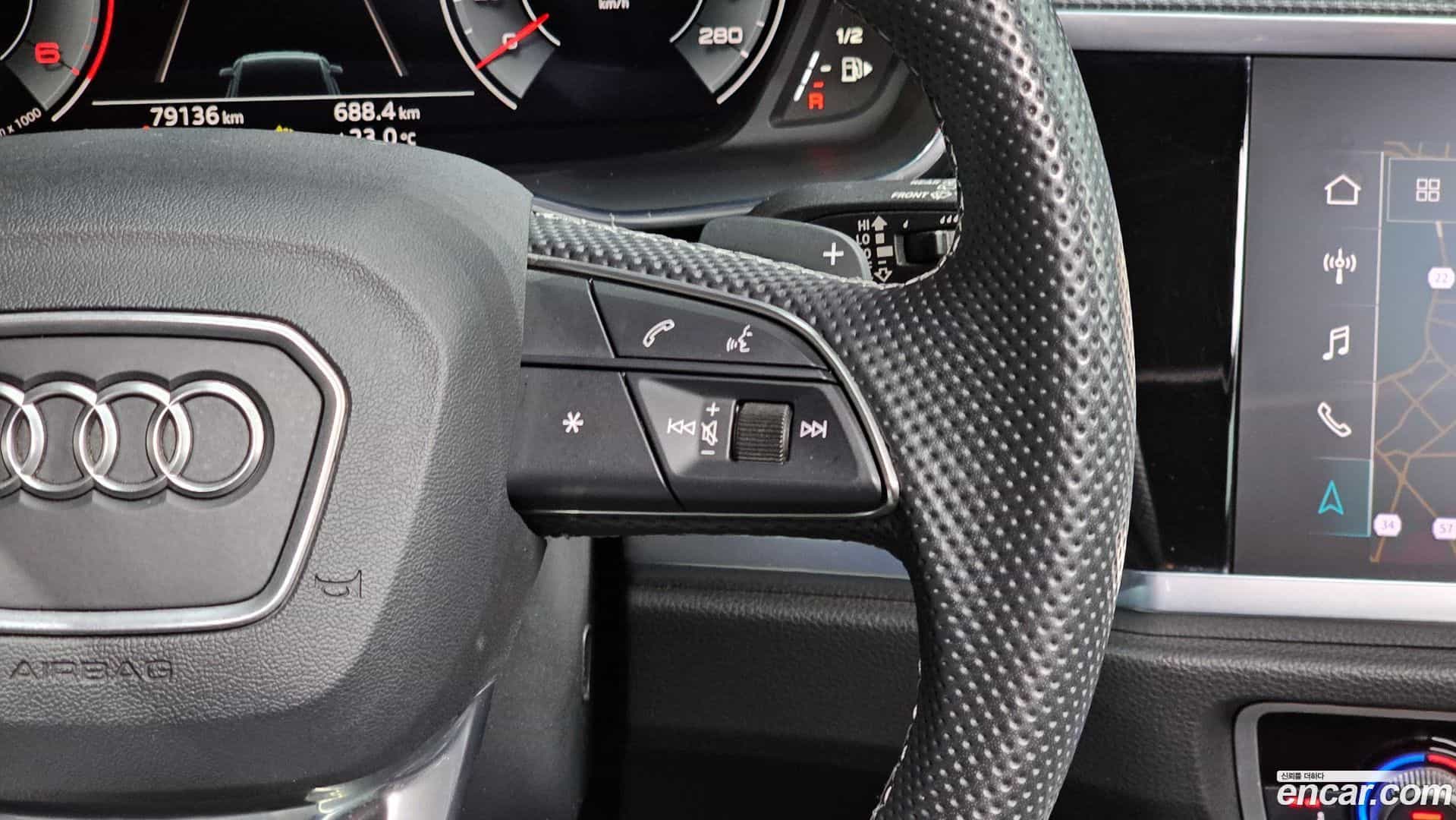 Q3 Audi 2023.1-INNER-036