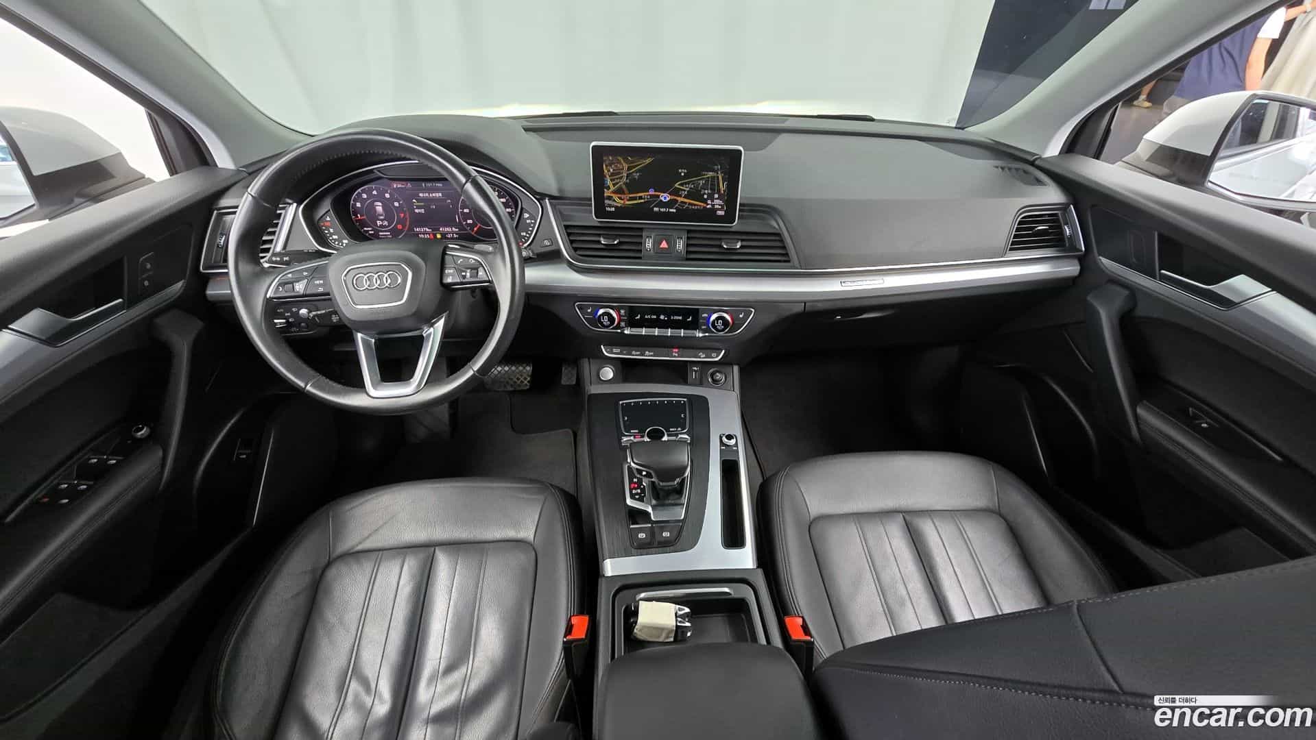 Q5 Audi 2020.10-INNER-007