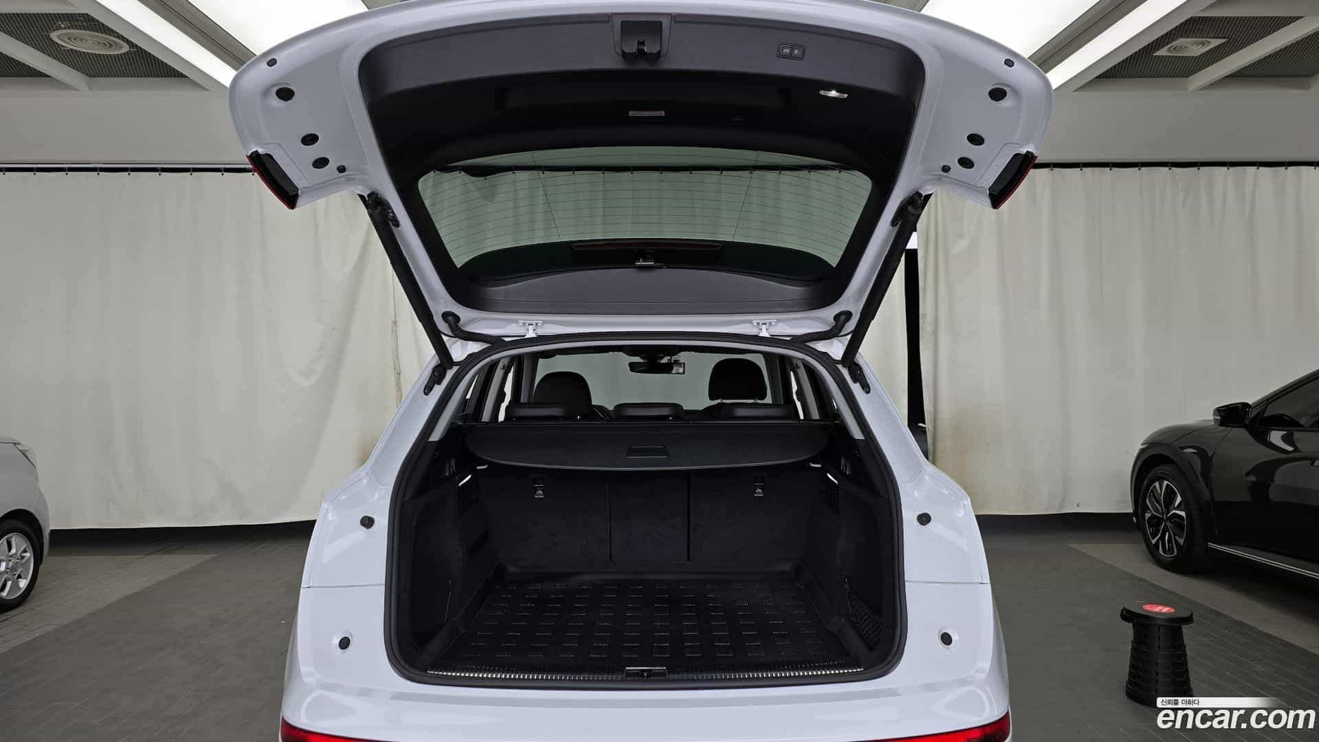 Q5 Audi 2020.10-OPTION-024