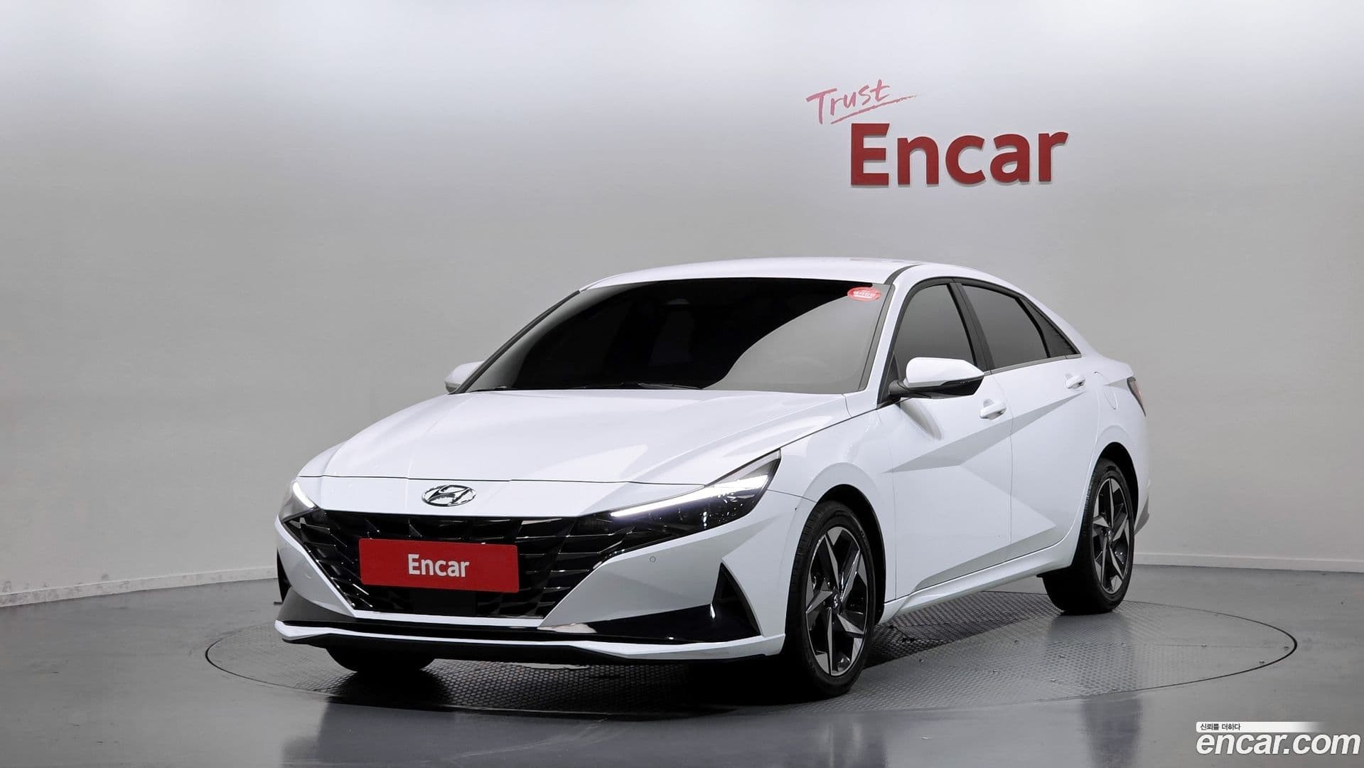 Main__Slider__Photo:AVANTE Hyundai 2021.10-0
