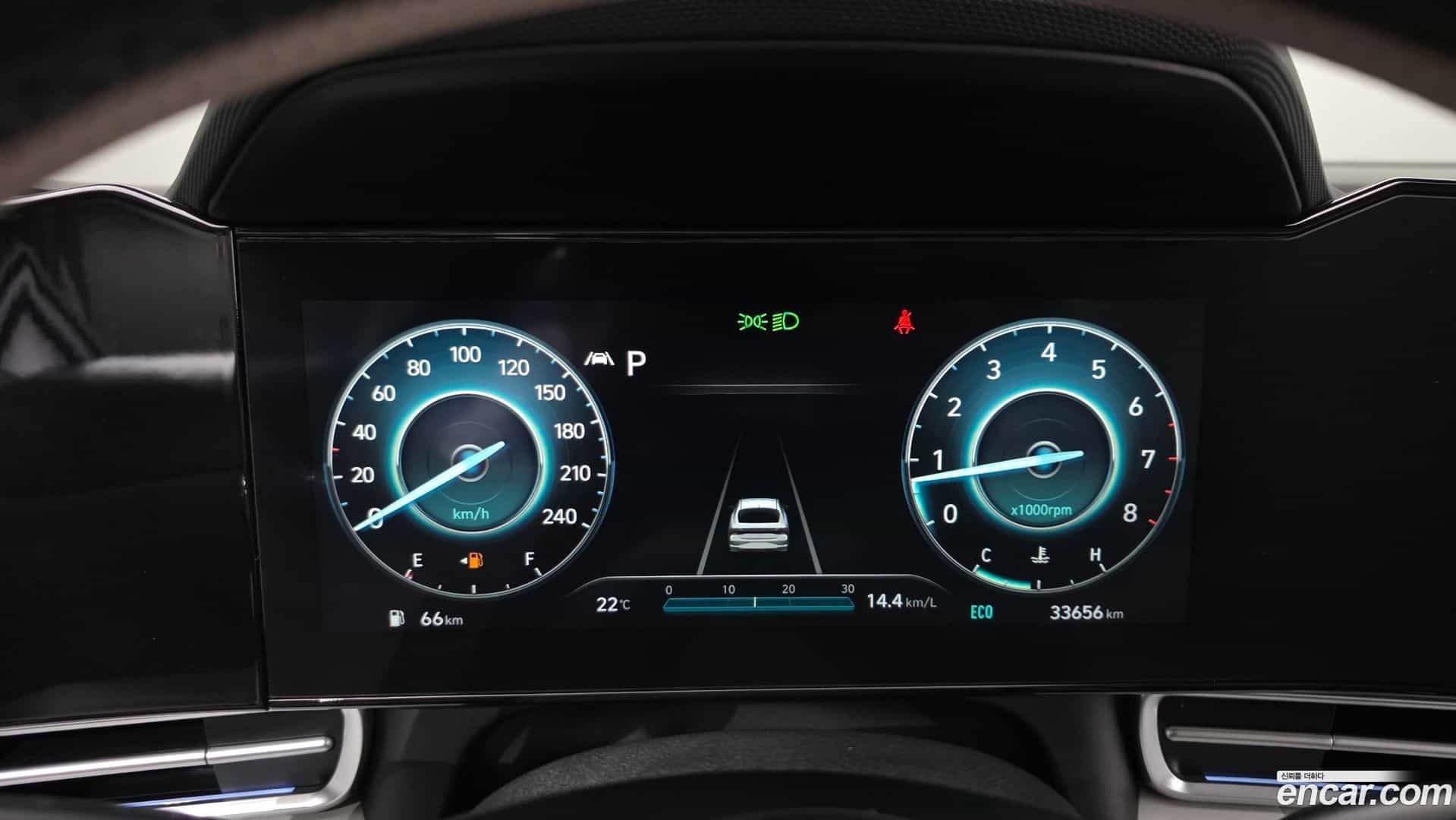 AVANTE Hyundai 2021.10-INNER-008