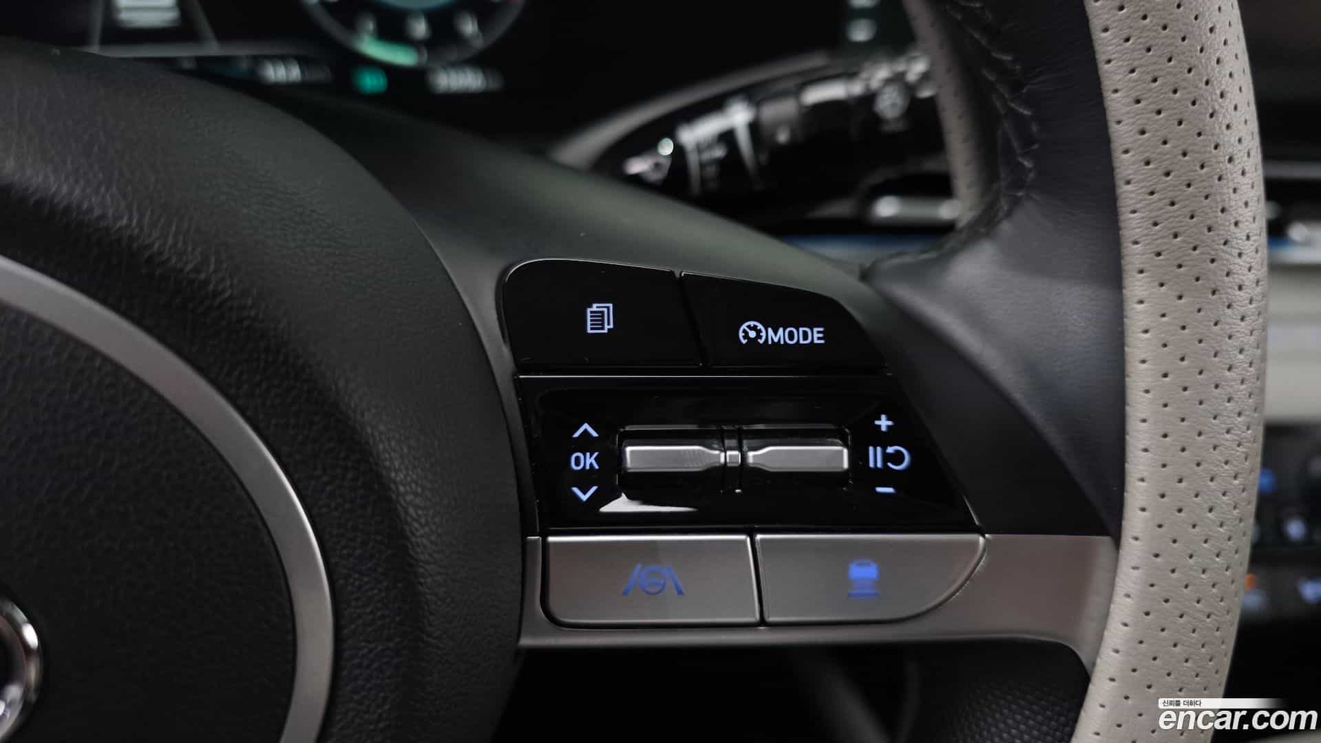 AVANTE Hyundai 2021.10-OPTION-018