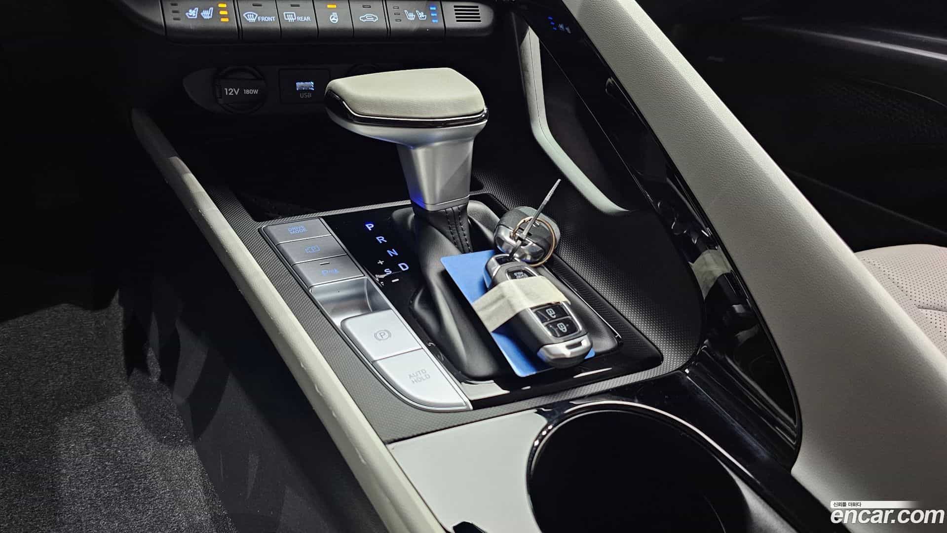 AVANTE Hyundai 2021.11-INNER-009