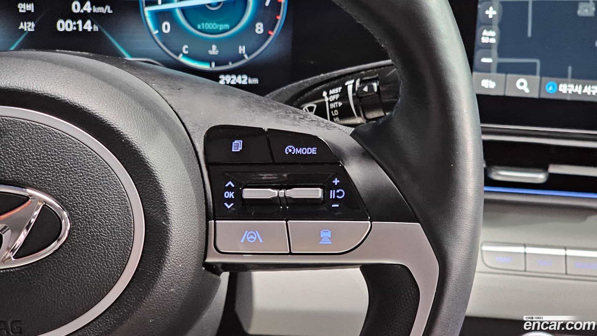 AVANTE Hyundai 2021.11-OPTION-024