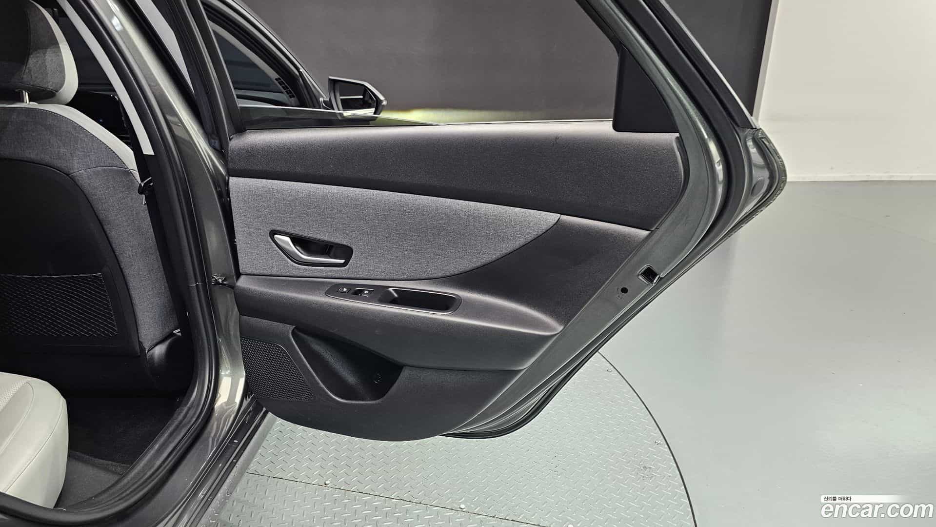 AVANTE Hyundai 2021.11-INNER-035
