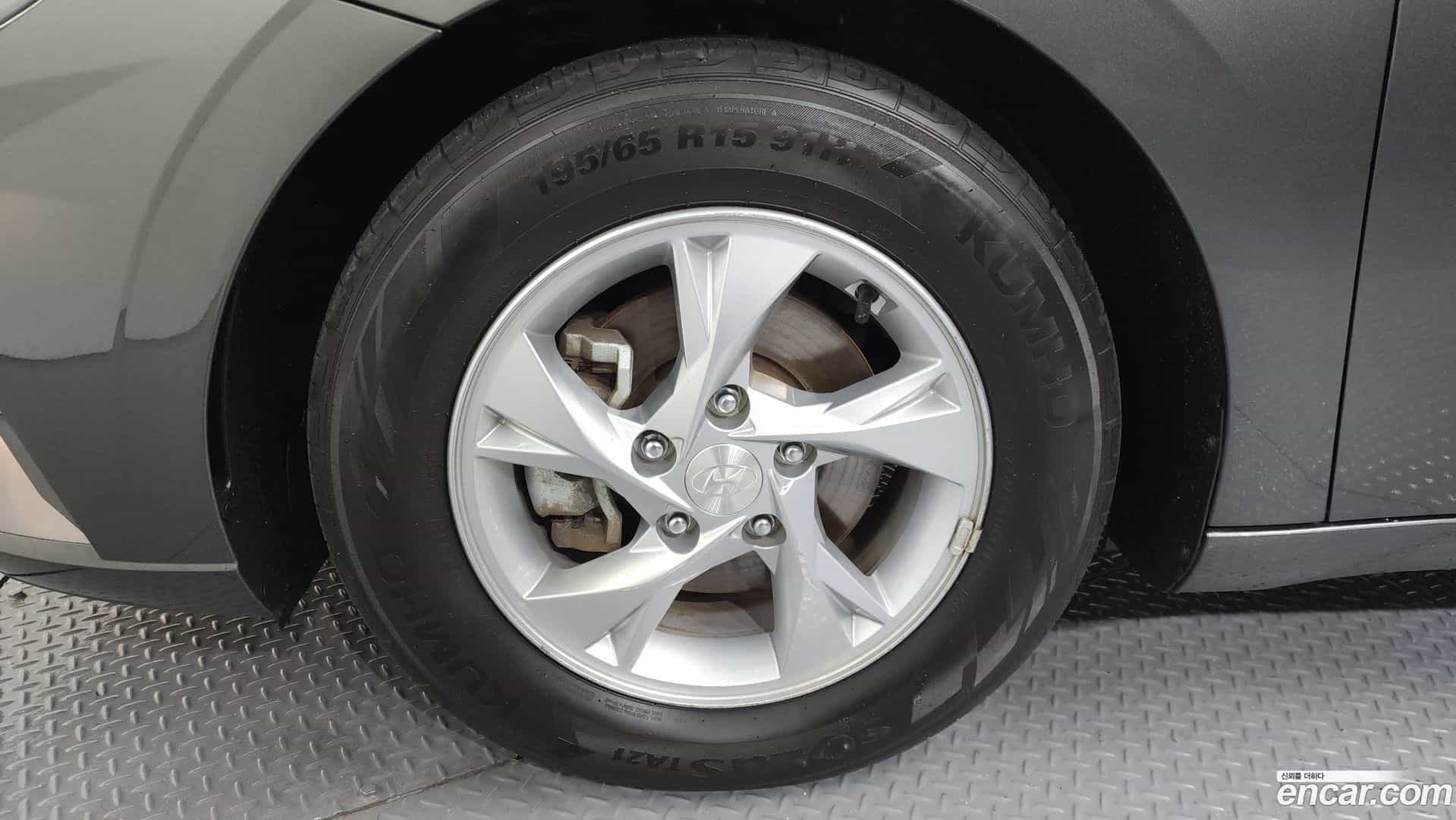 AVANTE Hyundai 2021.0-OUTER-005