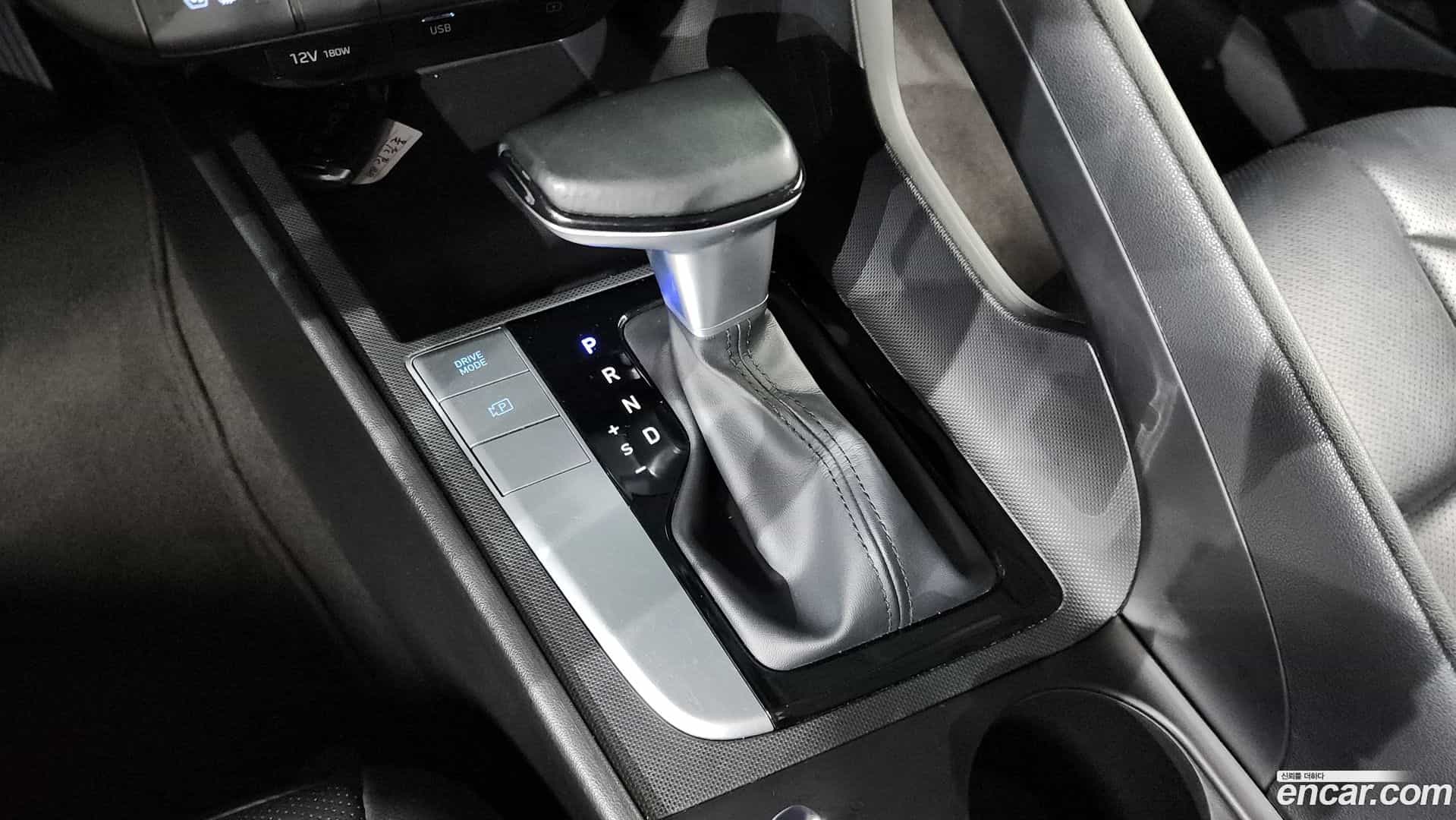 AVANTE Hyundai 2021.0-INNER-009