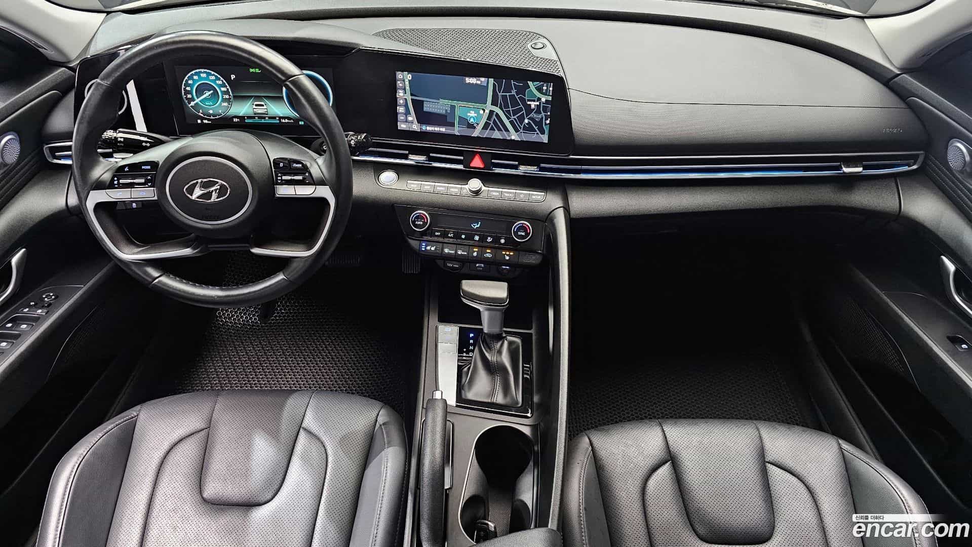 AVANTE Hyundai 2020.5-INNER-007