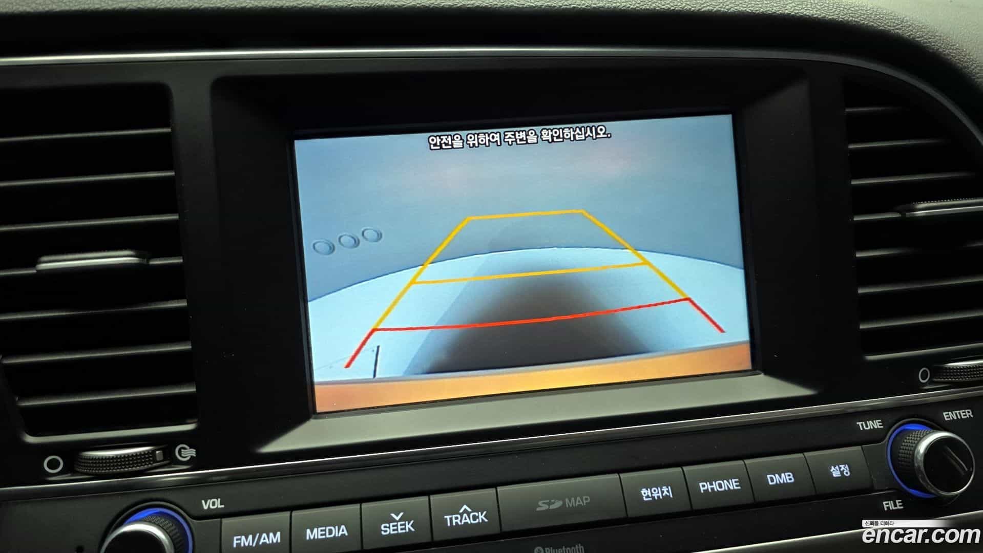 AVANTE Hyundai 2016.6-OPTION-019