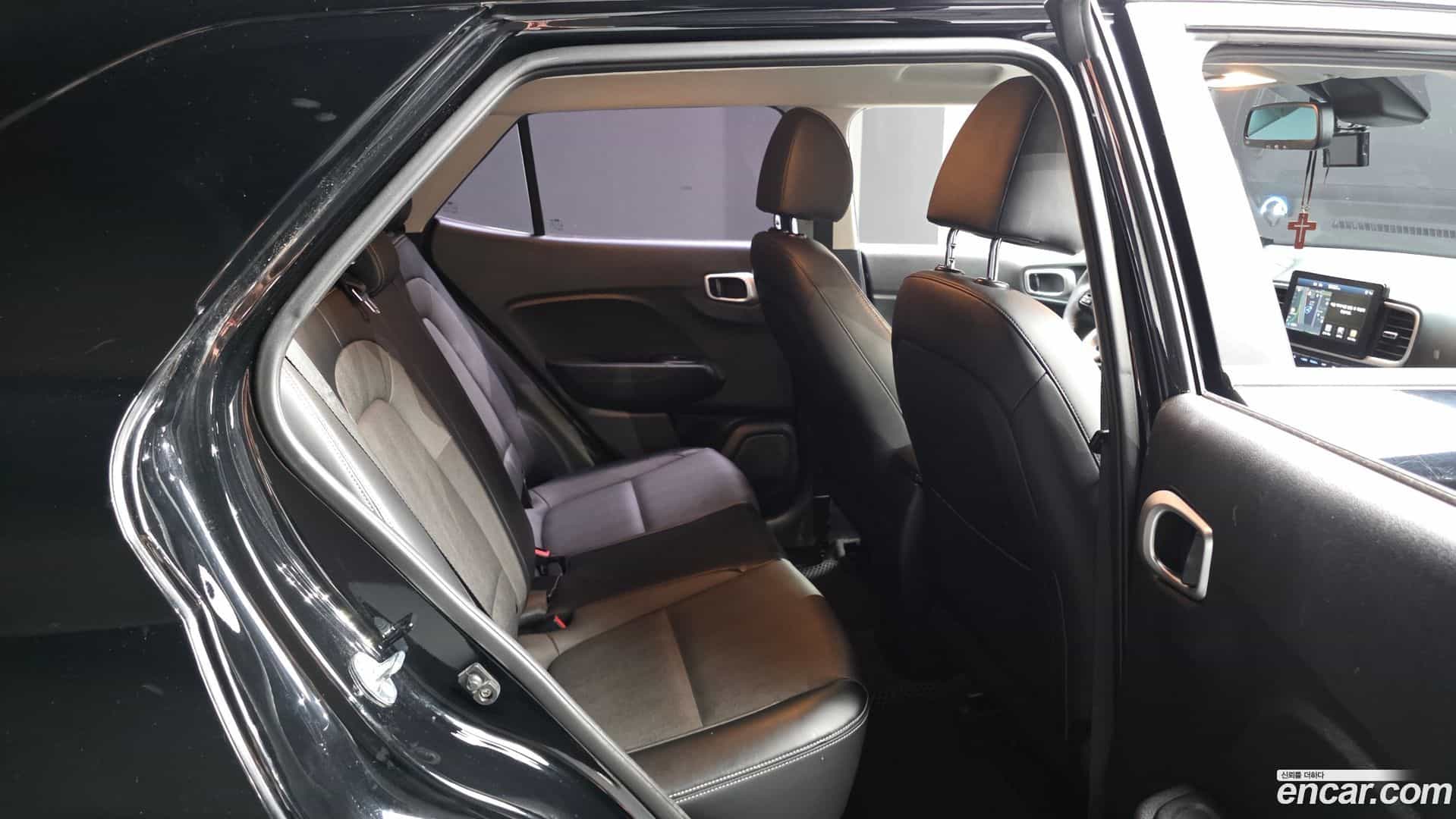 Venue Hyundai 2019.8-OPTION-015