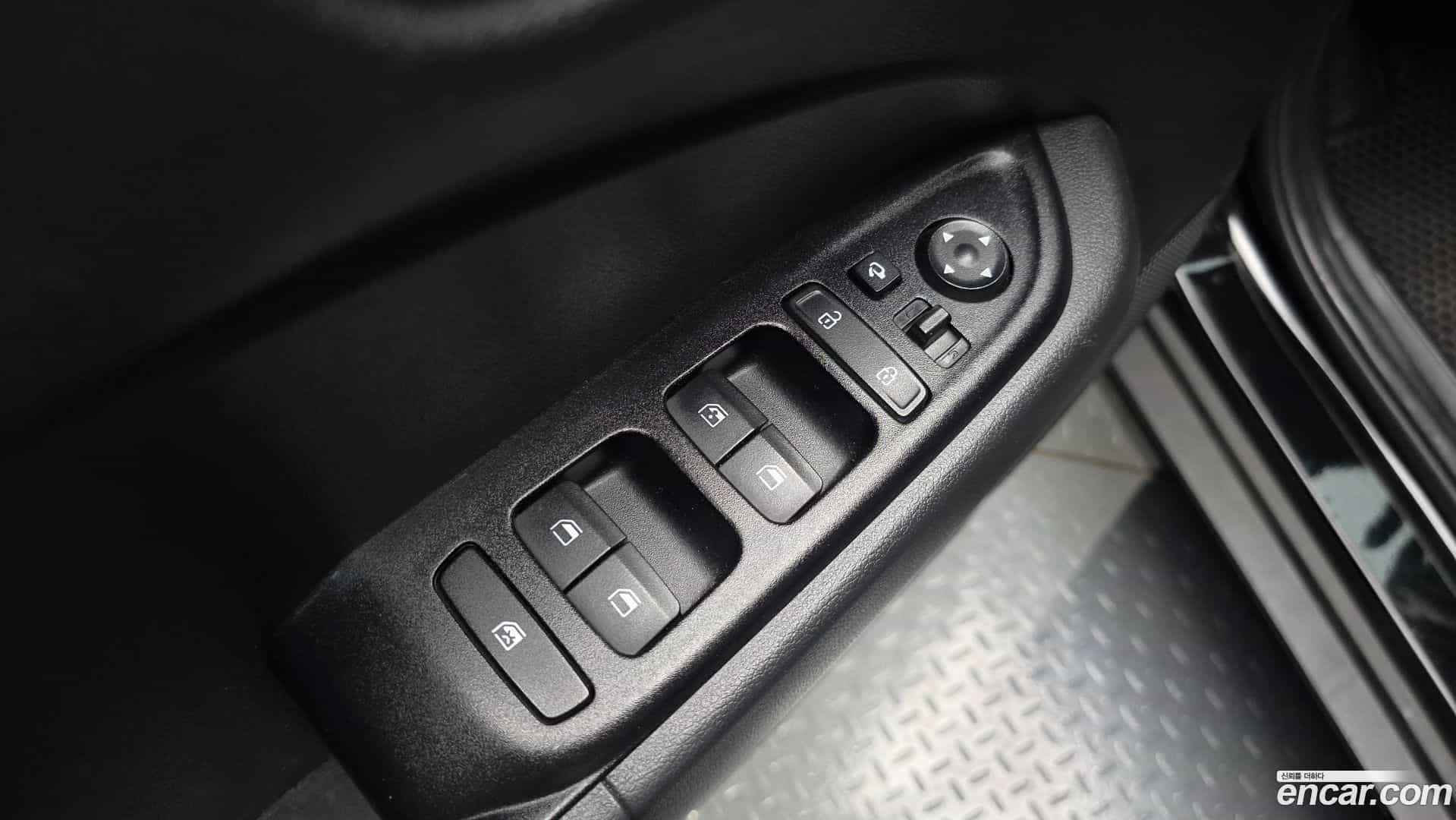 Venue Hyundai 2019.8-OPTION-040
