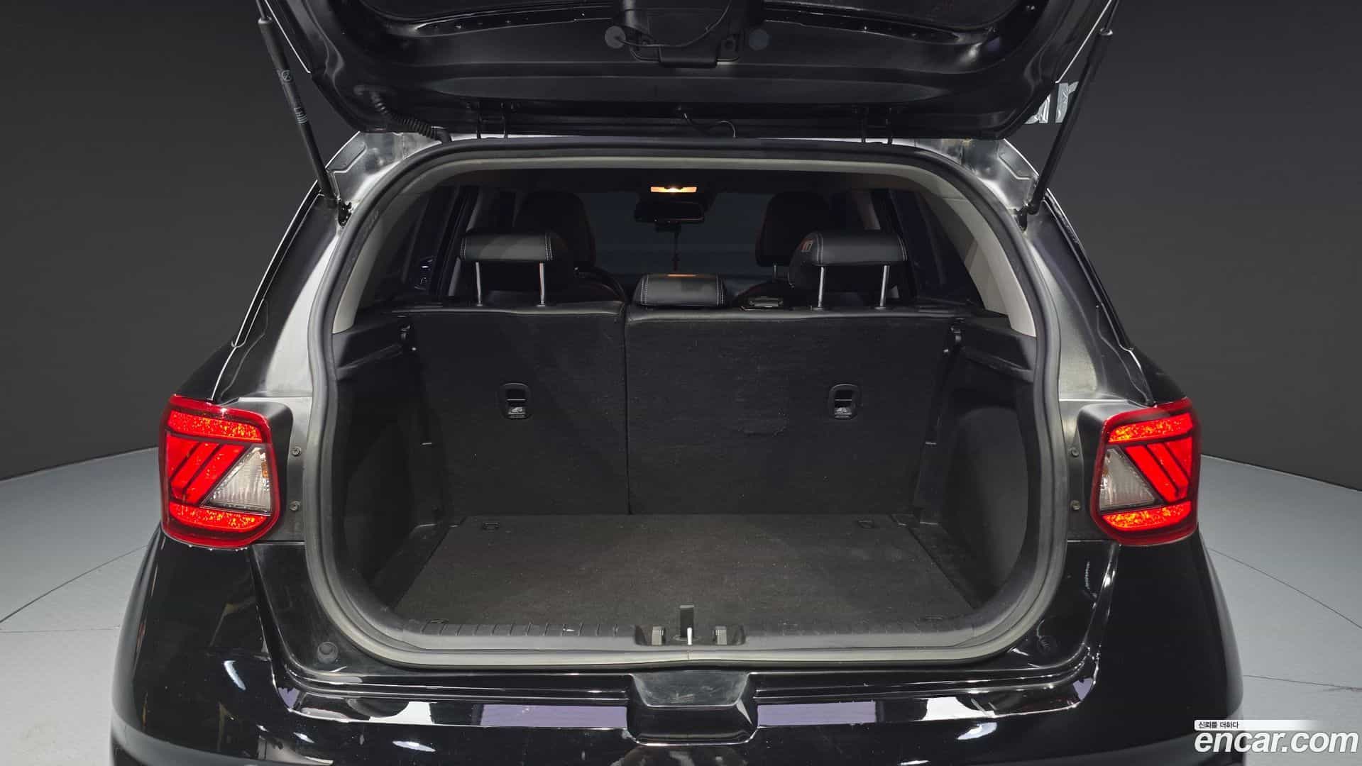 Venue Hyundai 2019.8-OPTION-041