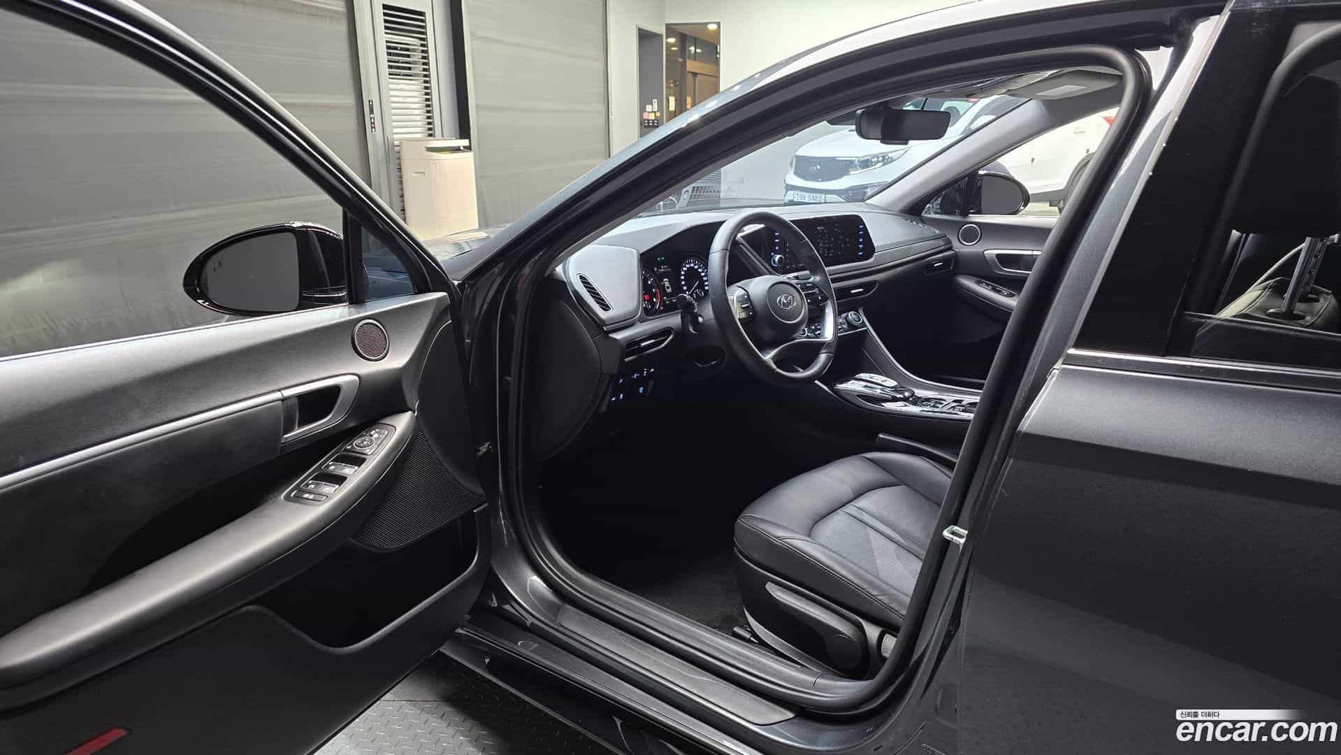 Sonata Hyundai 2022.6-INNER-010