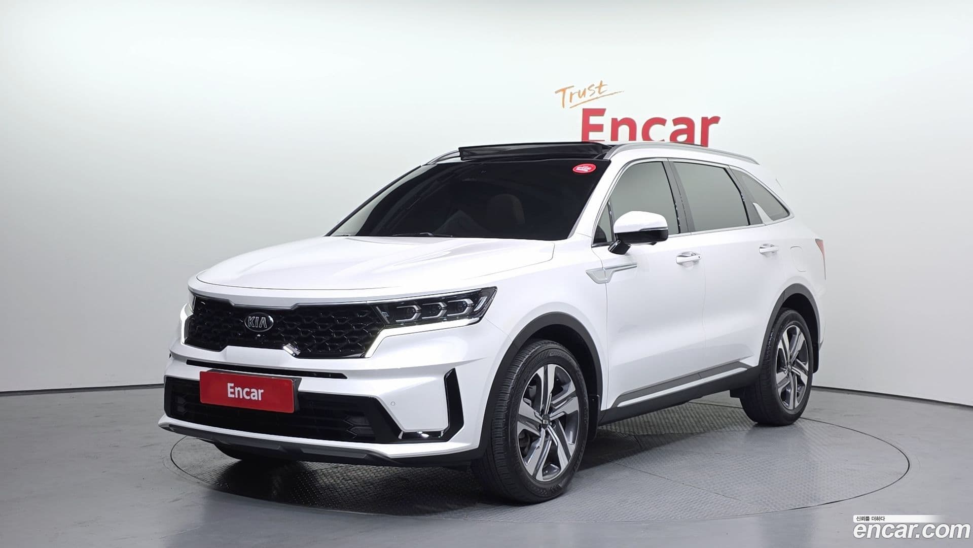 Main__Slider__Photo:Sorento Kia 2020.9-0