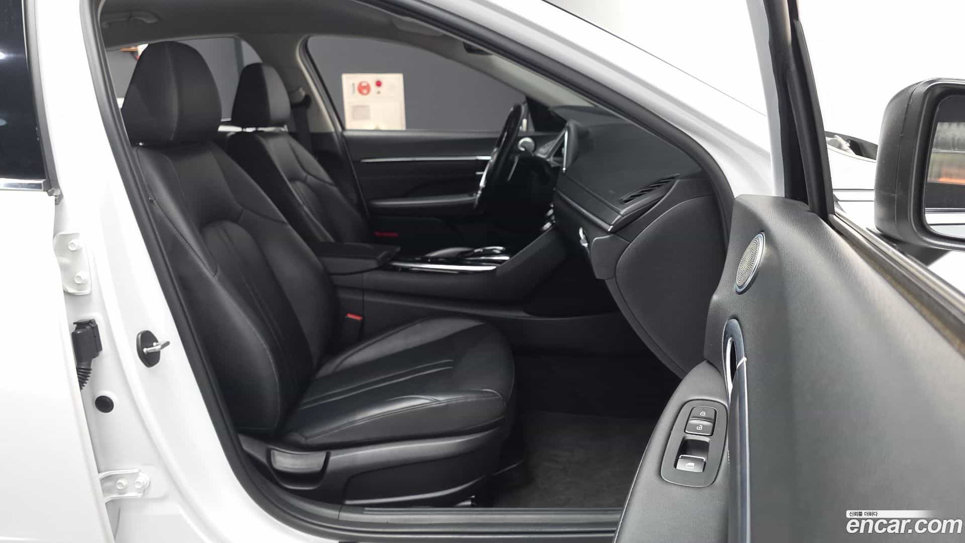 Sonata Hyundai 2022.6-OPTION-015