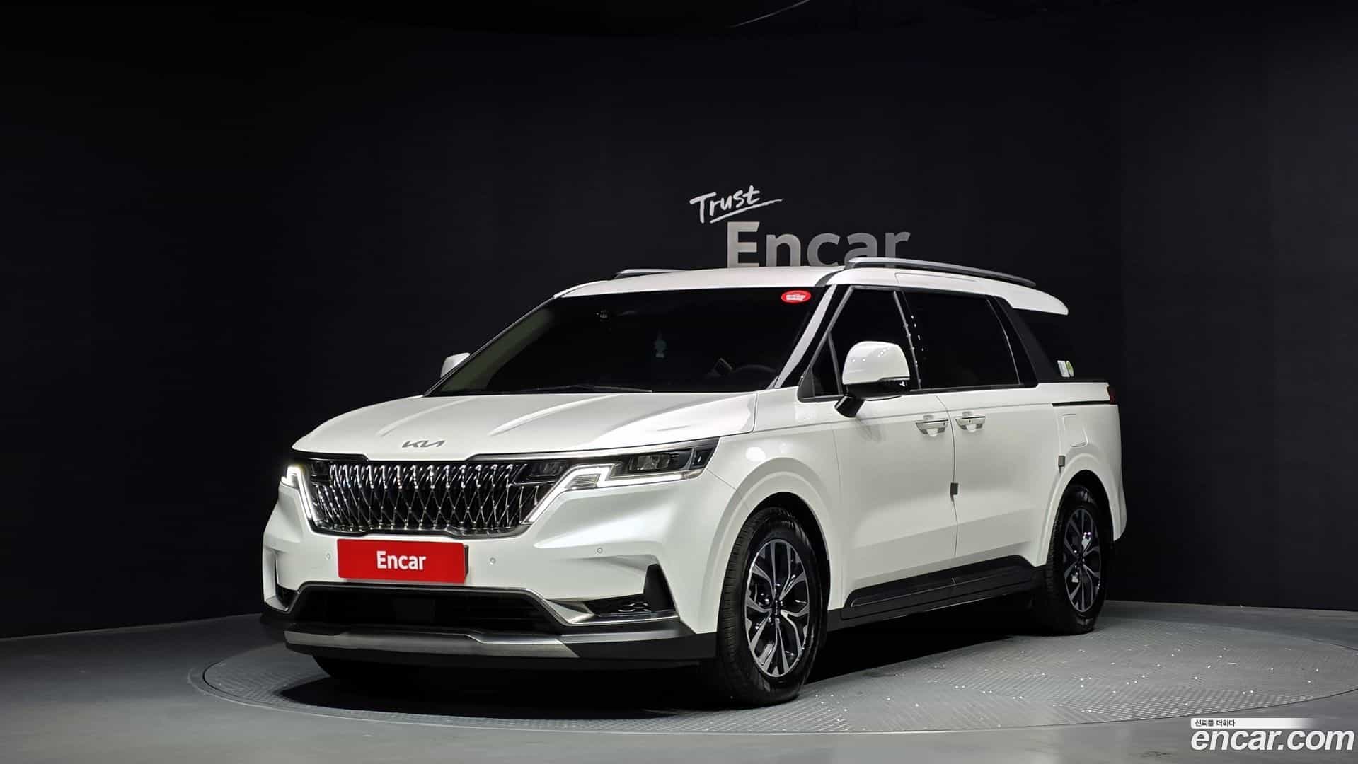Canival Kia 2023.4-OUTER-001