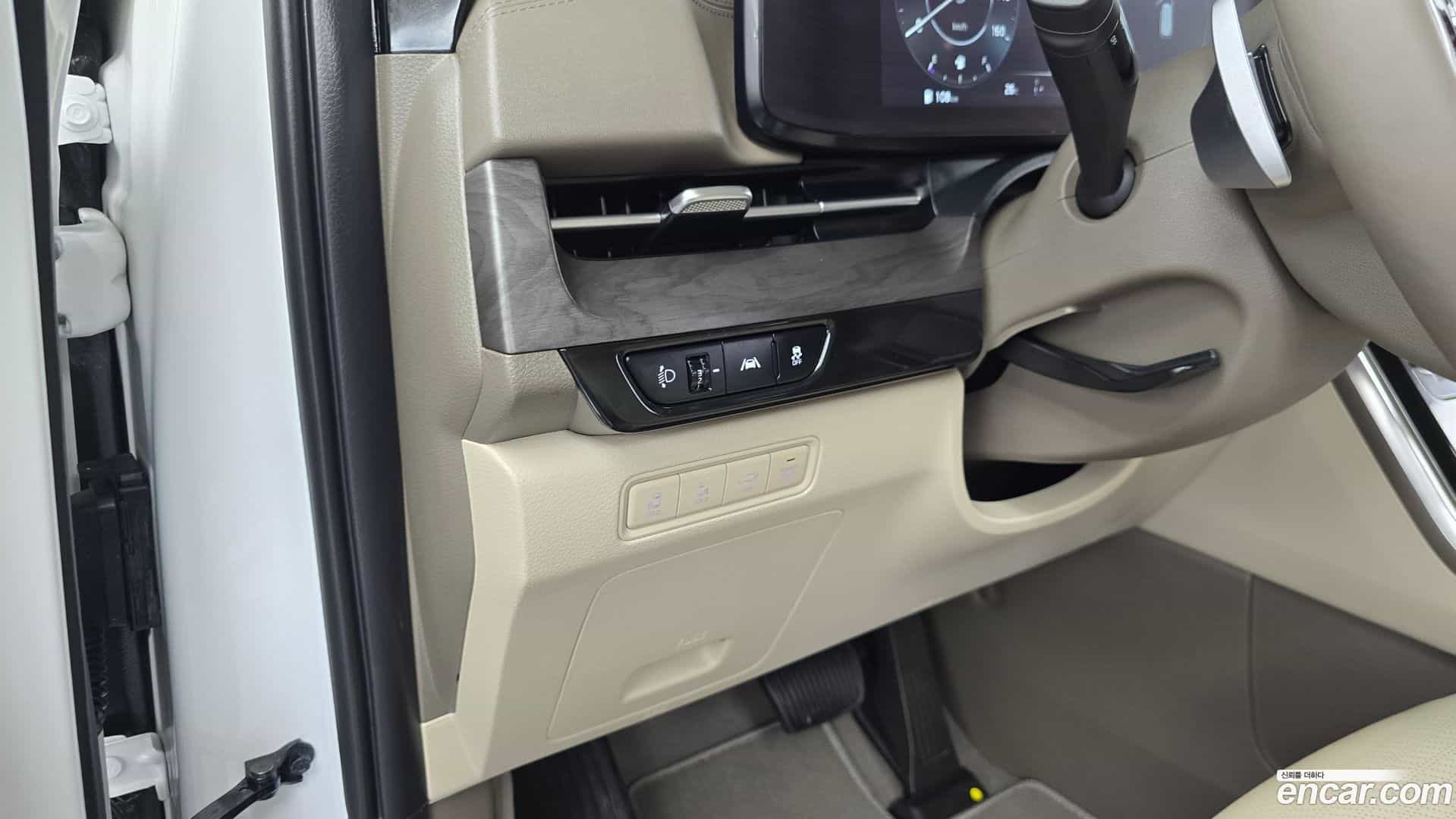 Canival Kia 2023.4-OPTION-019